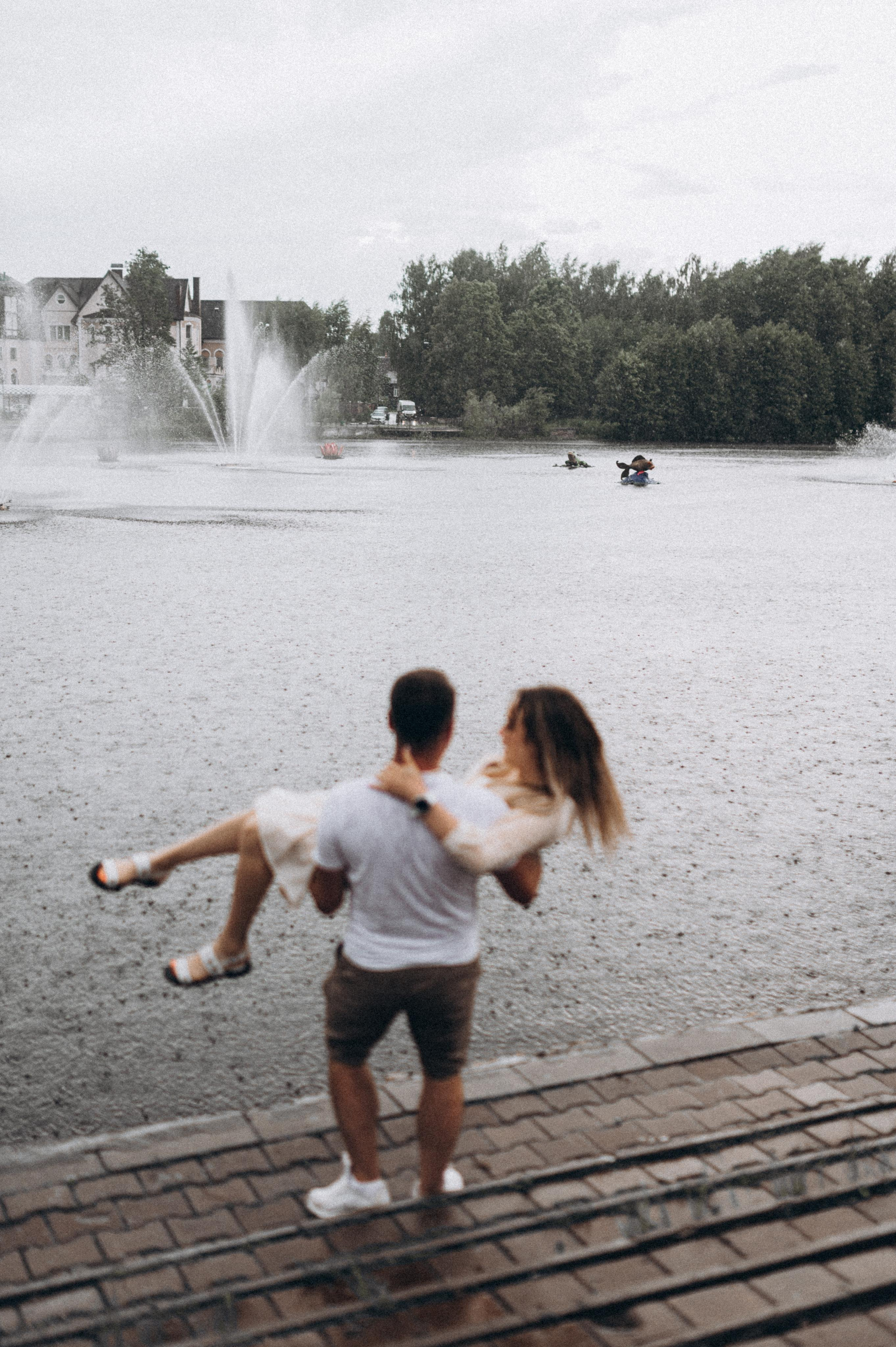 Лав-стори под дождем. Фотограф ПИТЕР СПБ Надежда Баранова