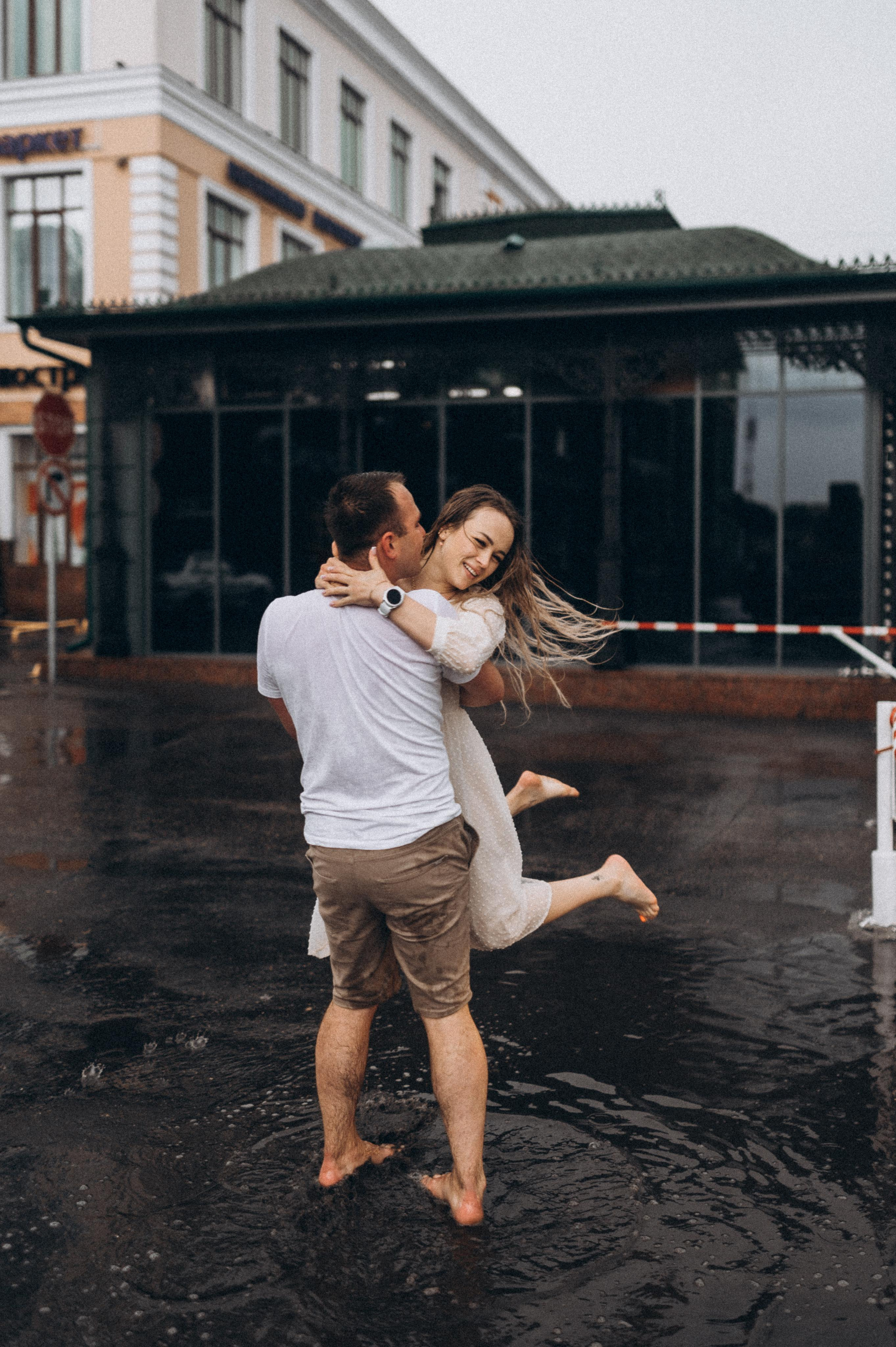 Лав-стори под дождем. Фотограф ПИТЕР СПБ Надежда Баранова