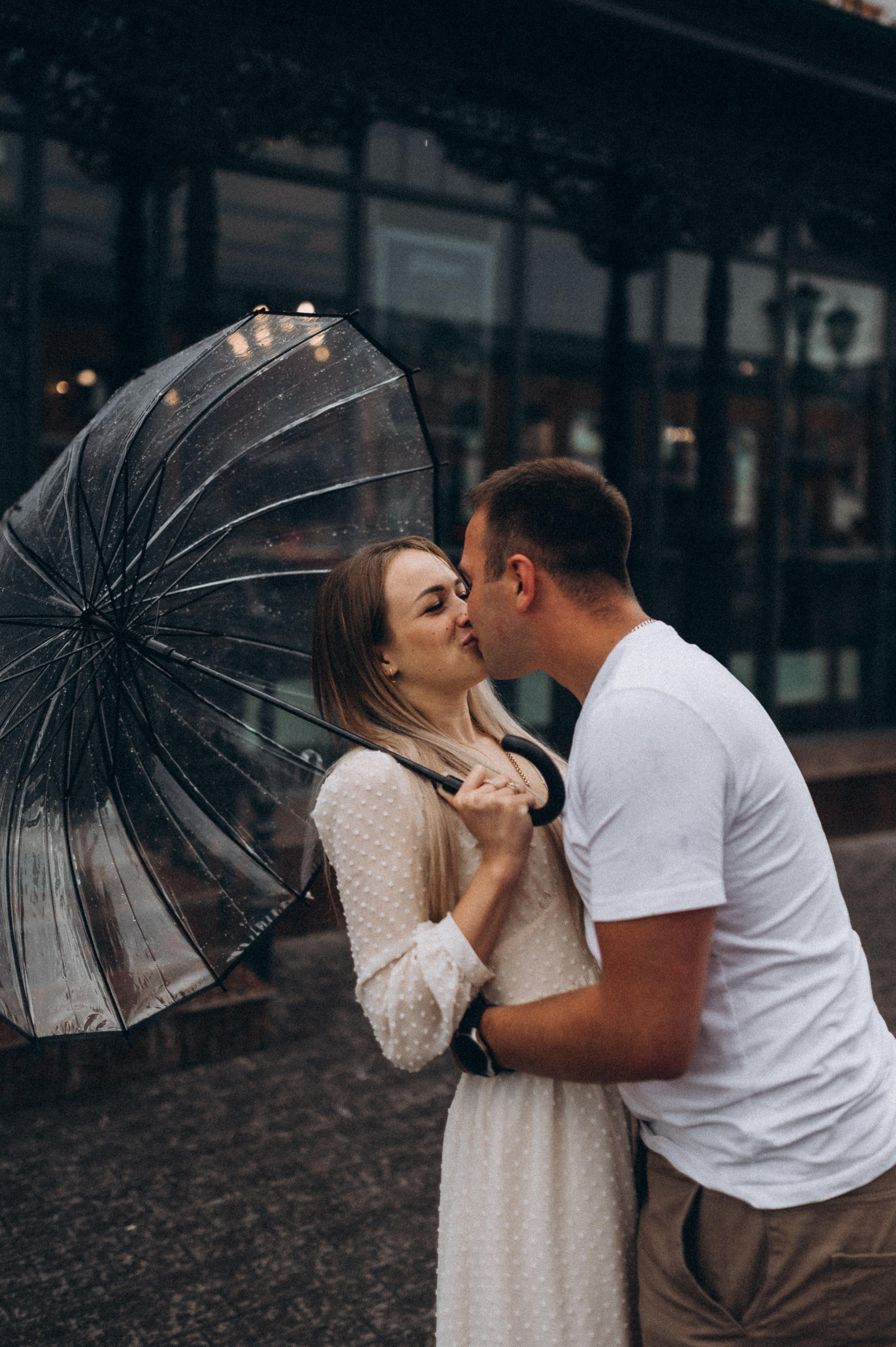 Лав-стори под дождем. Фотограф ПИТЕР СПБ Надежда Баранова