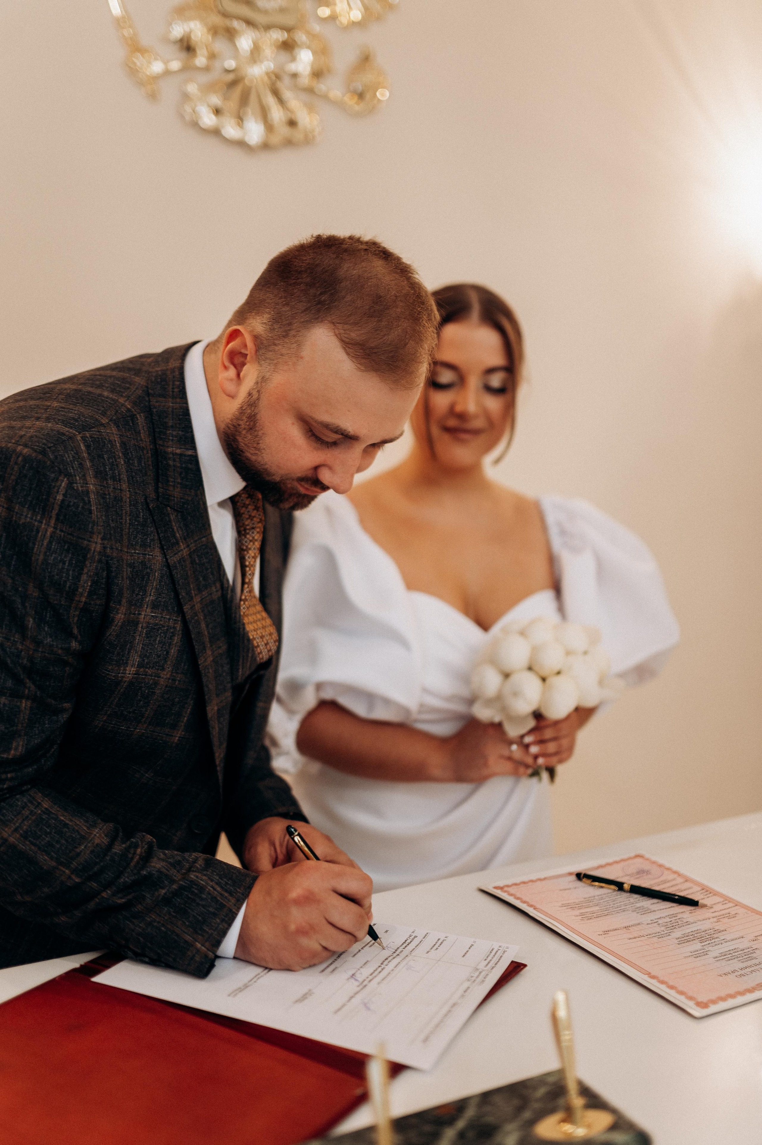 Камерная свадьба (Сборы, загс, фотопрогулка). Фотограф ПИТЕР СПБ Надежда Баранова