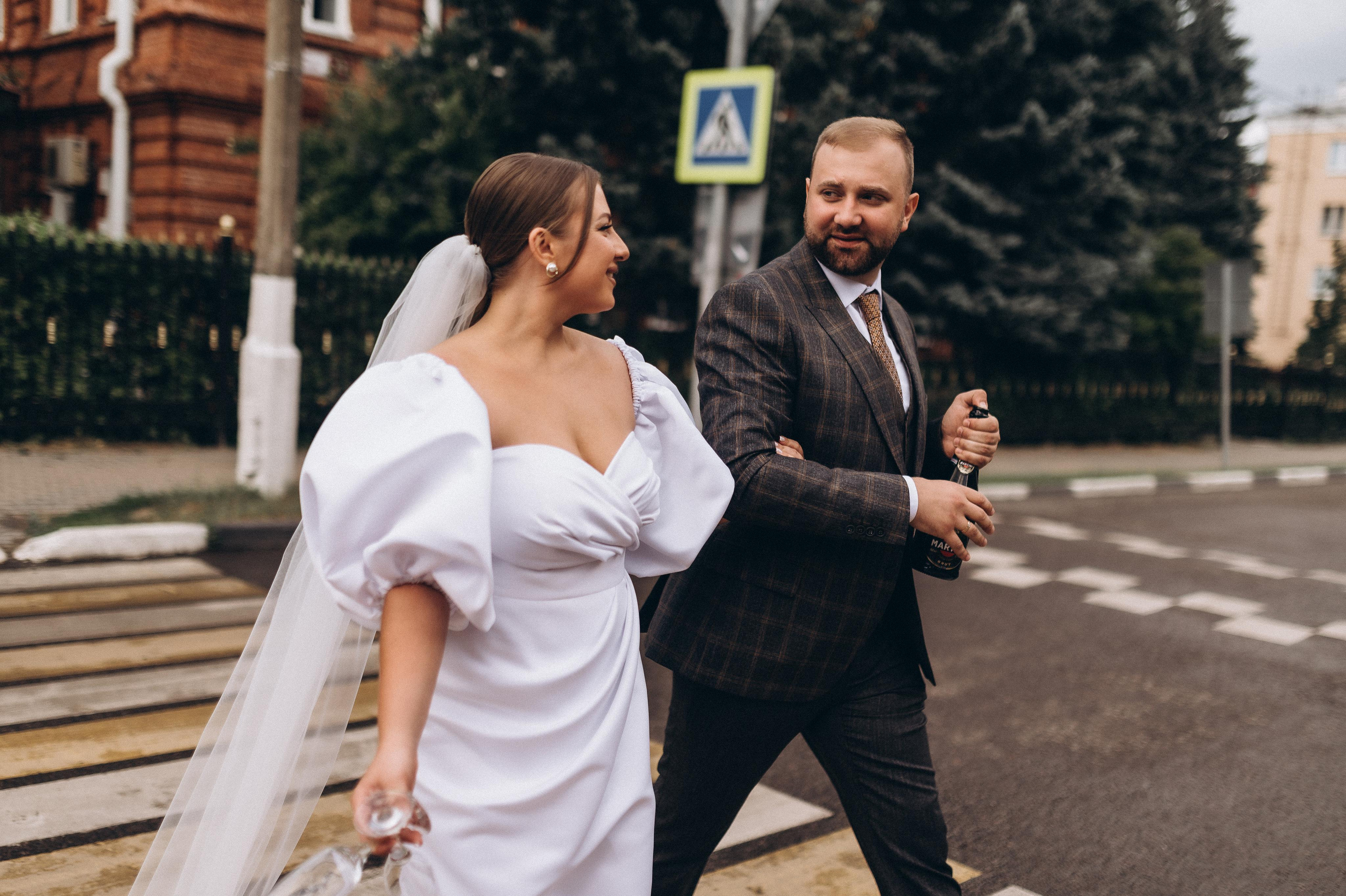 Камерная свадьба (Сборы, загс, фотопрогулка). Фотограф ПИТЕР СПБ Надежда Баранова