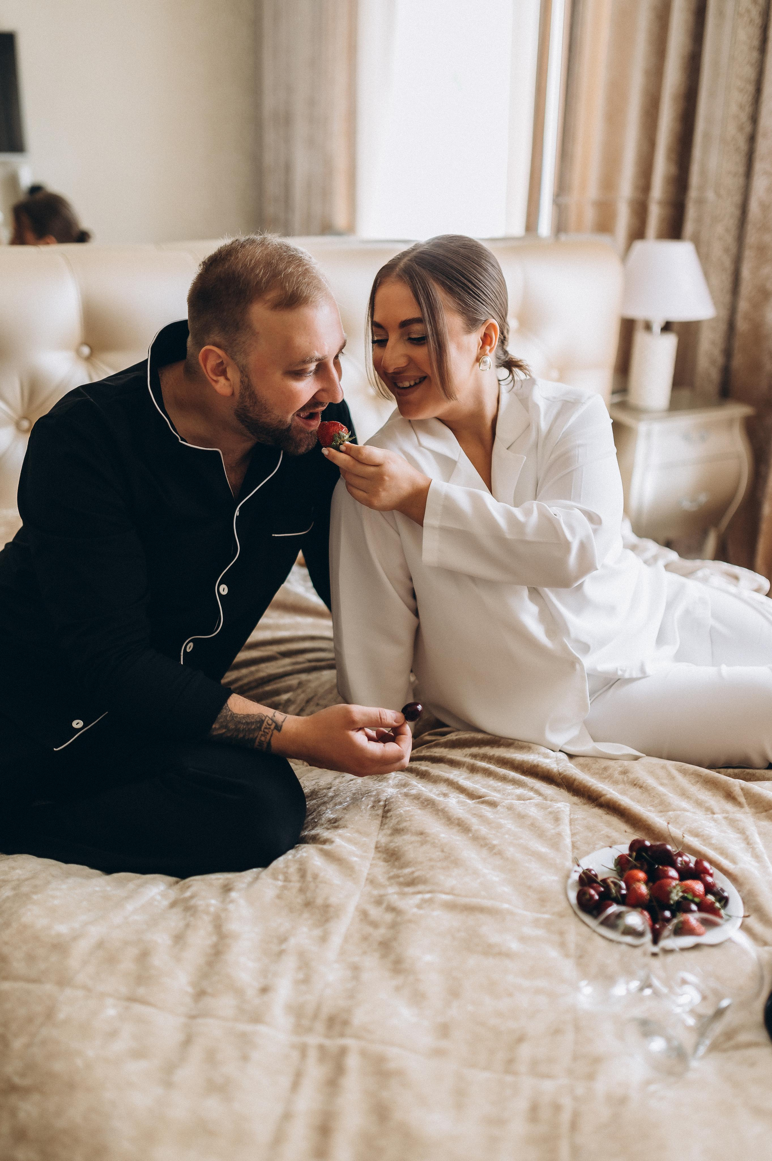 Камерная свадьба (Сборы, загс, фотопрогулка). Фотограф ПИТЕР СПБ Надежда Баранова