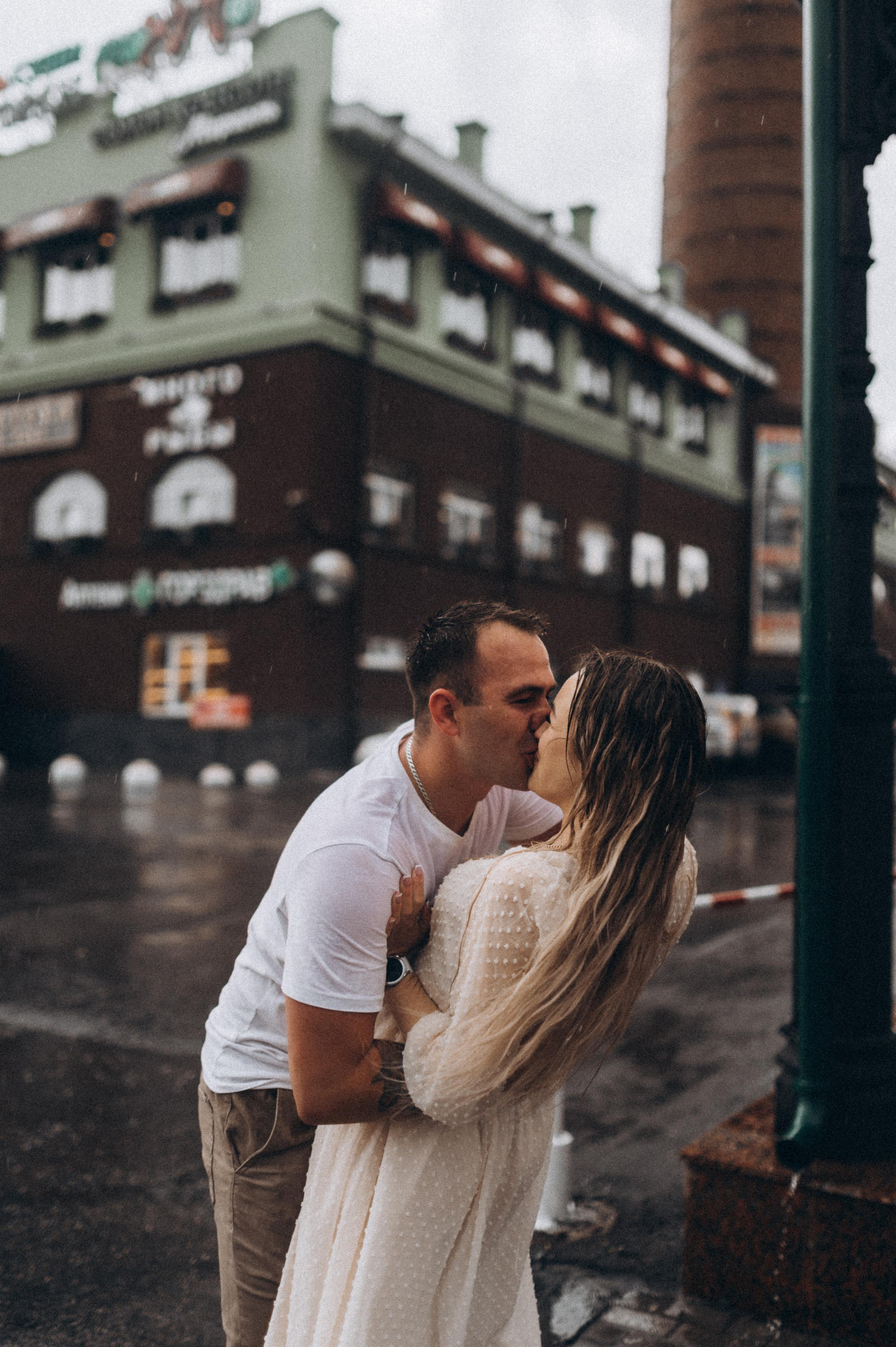 Лав-стори под дождем. Фотограф ПИТЕР СПБ Надежда Баранова