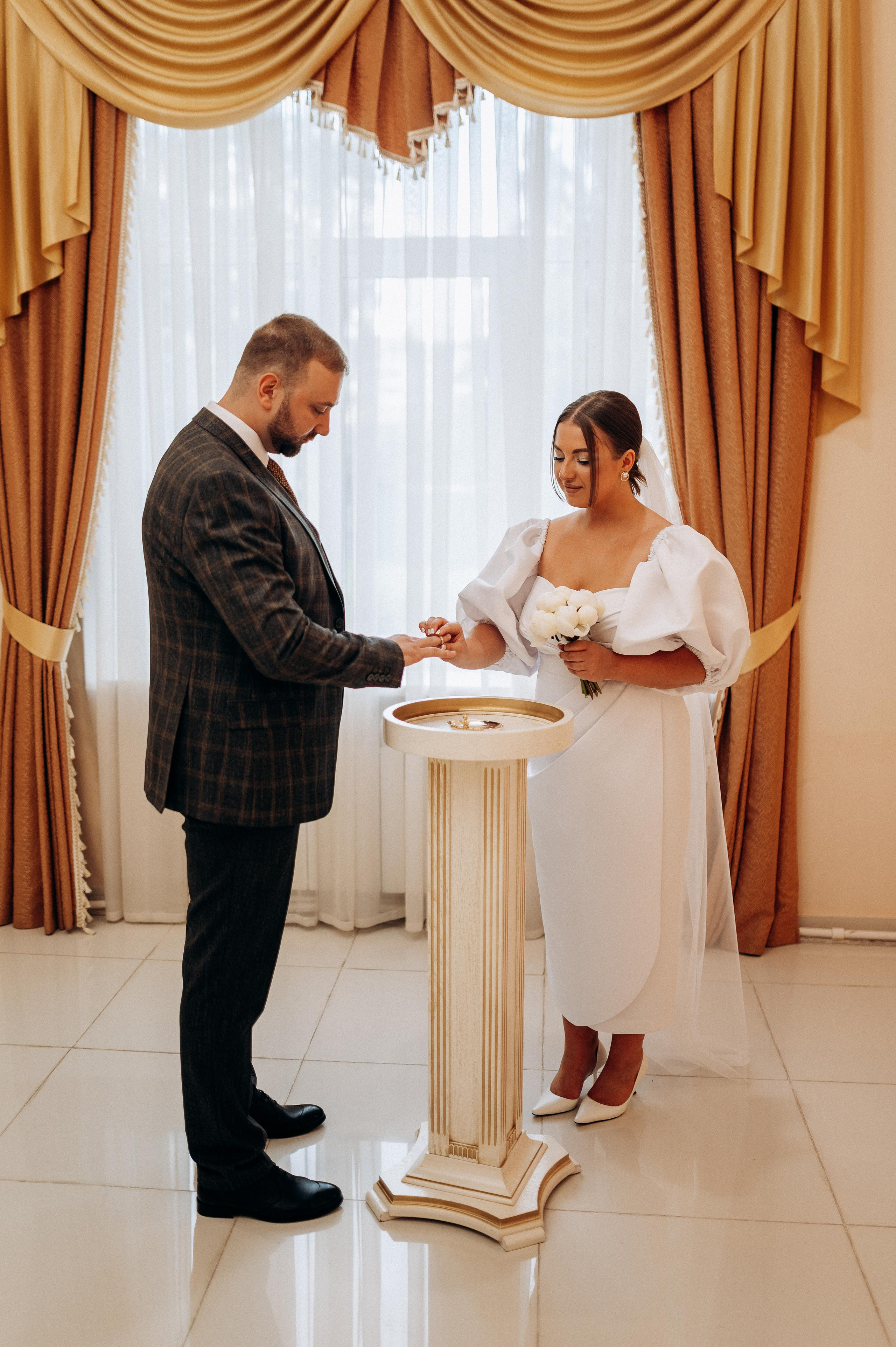 Камерная свадьба (Сборы, загс, фотопрогулка). Фотограф ПИТЕР СПБ Надежда Баранова