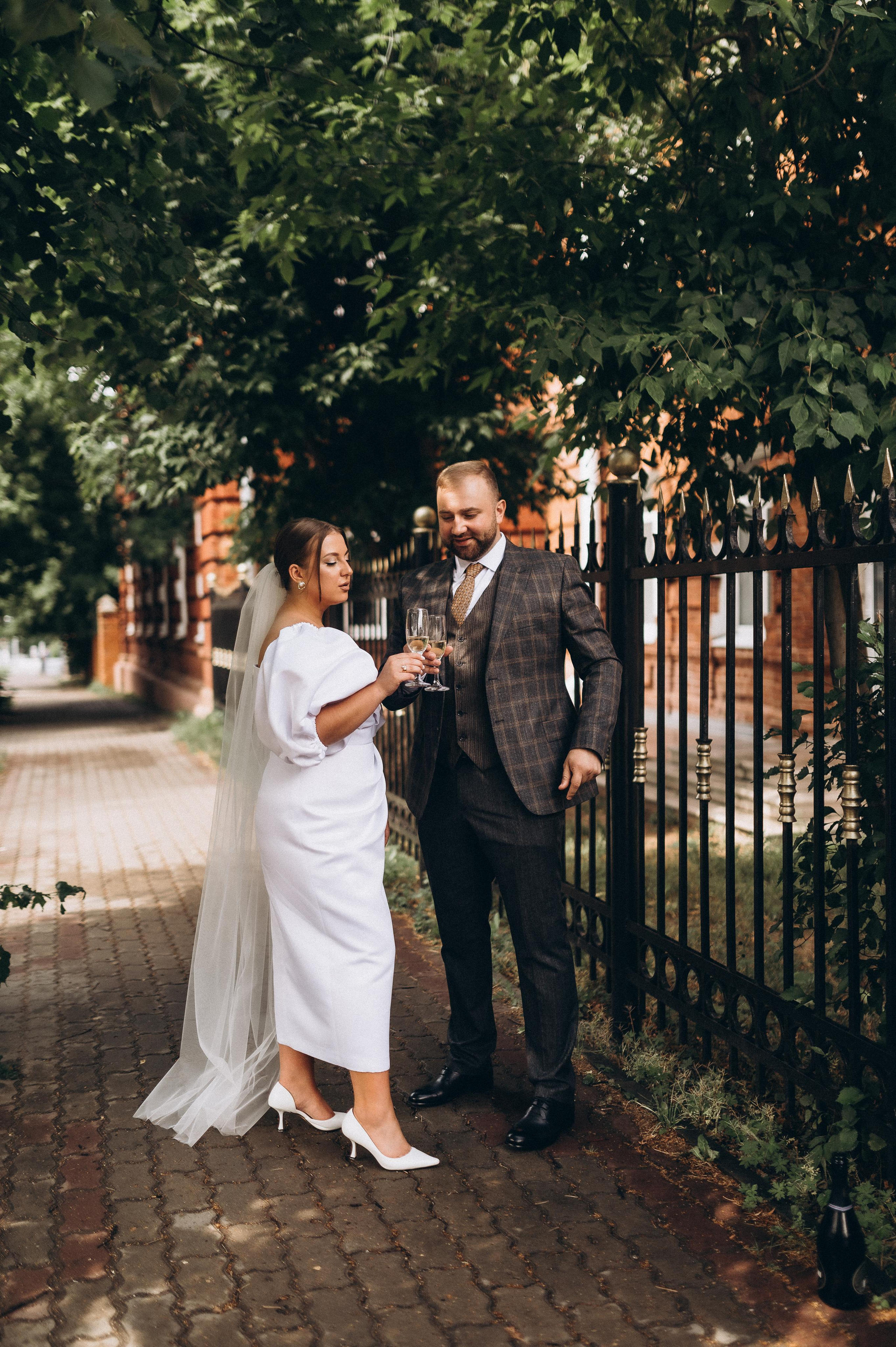 Камерная свадьба (Сборы, загс, фотопрогулка). Фотограф ПИТЕР СПБ Надежда Баранова