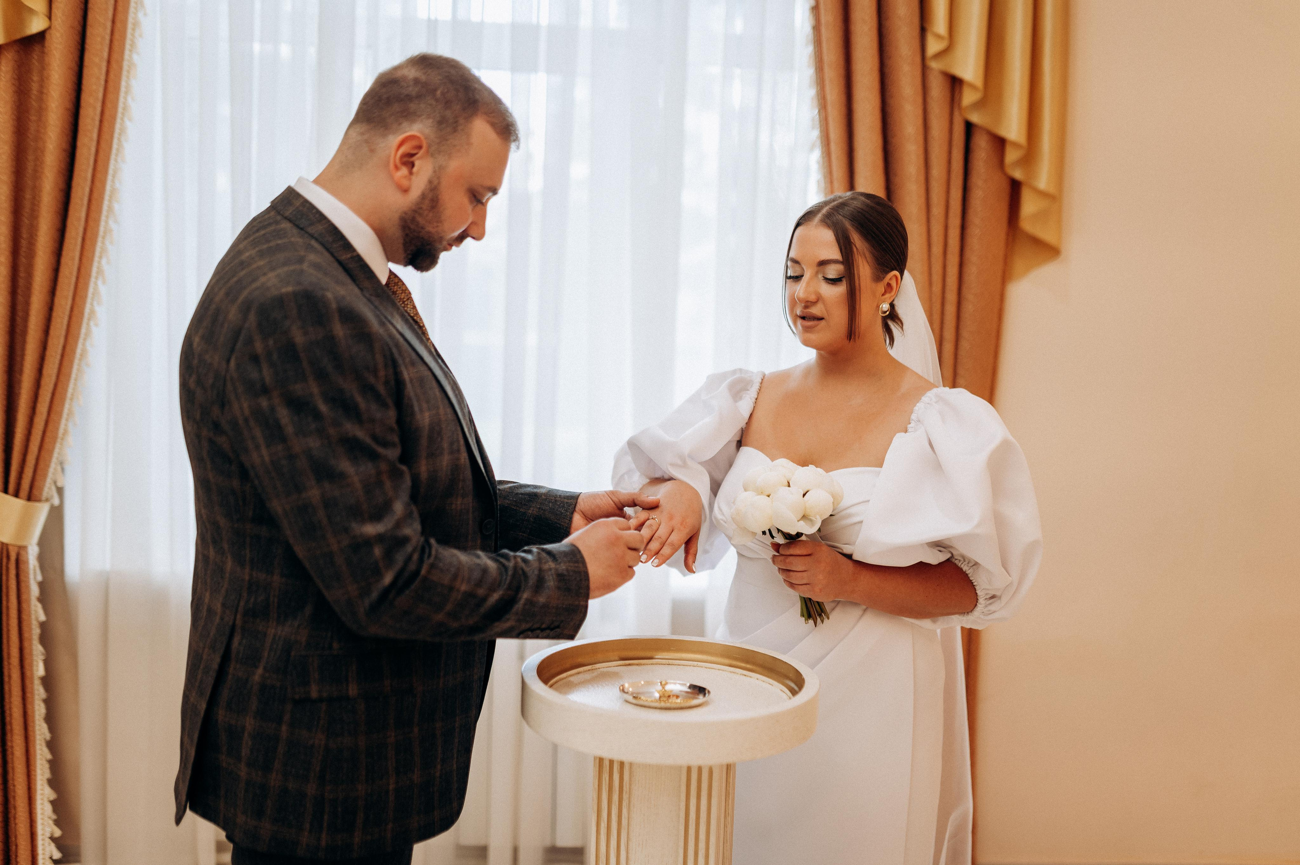 Камерная свадьба (Сборы, загс, фотопрогулка). Фотограф ПИТЕР СПБ Надежда Баранова