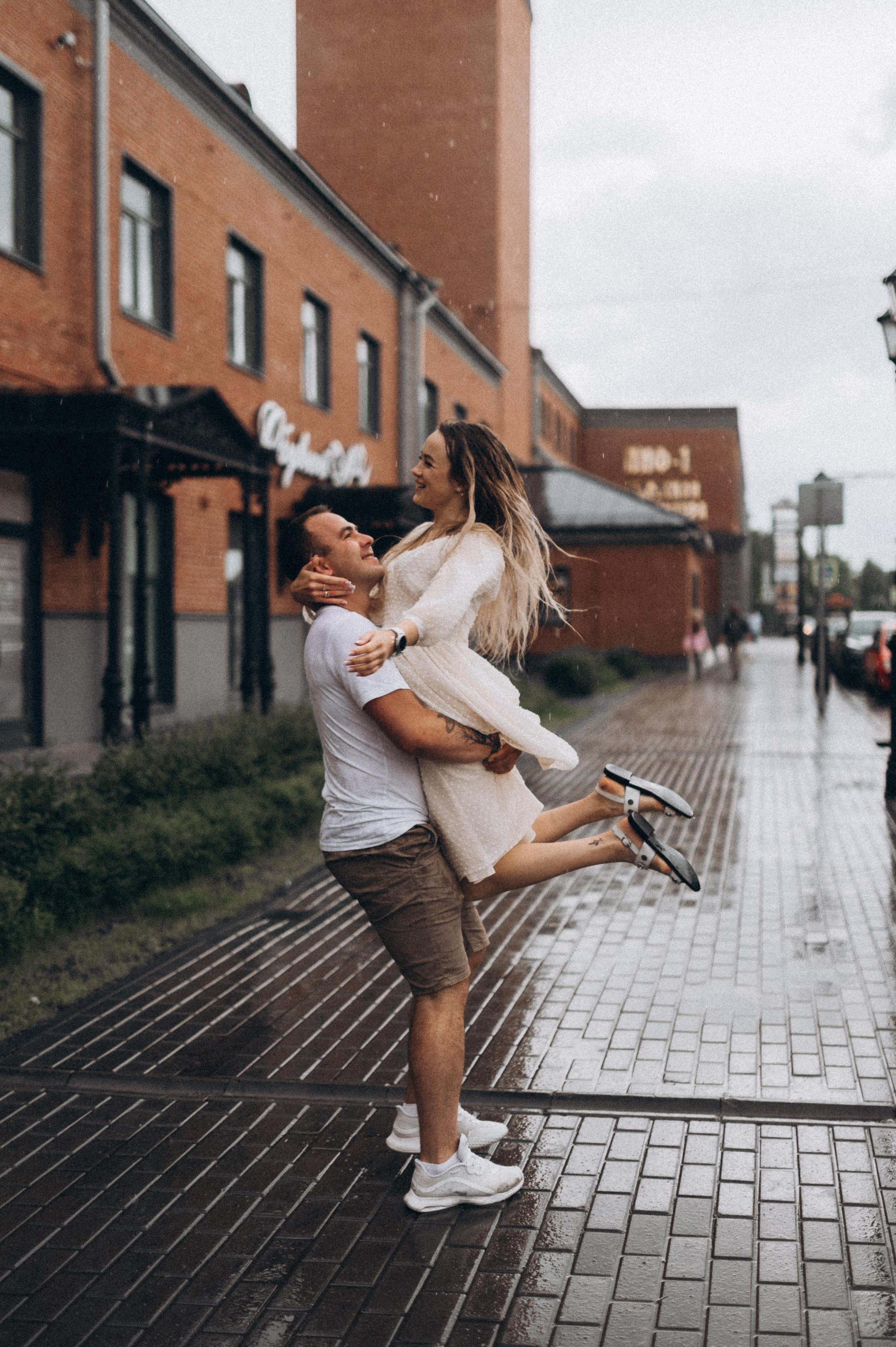 Лав-стори под дождем. Фотограф ПИТЕР СПБ Надежда Баранова