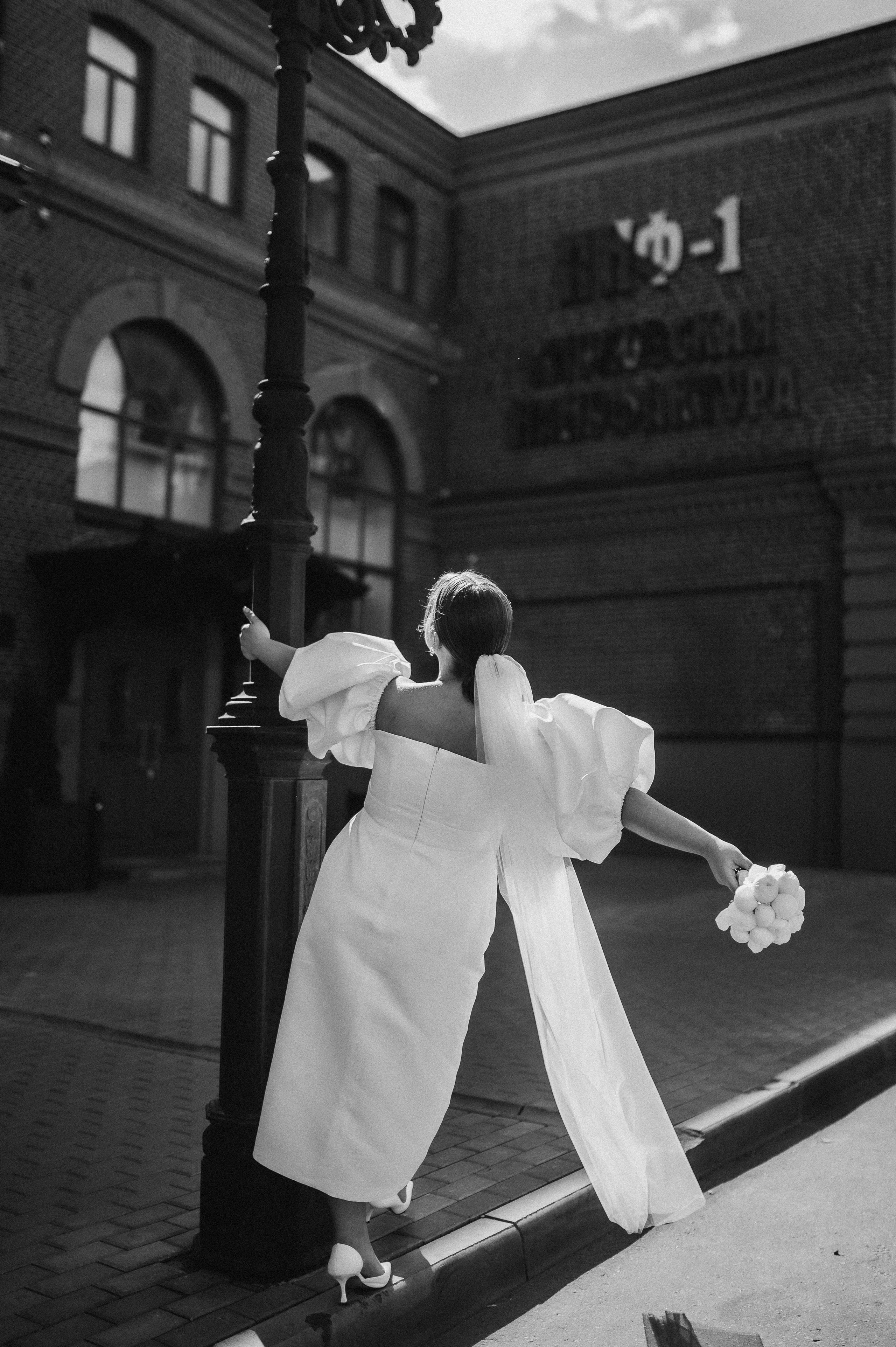 Камерная свадьба (Сборы, загс, фотопрогулка). Фотограф ПИТЕР СПБ Надежда Баранова