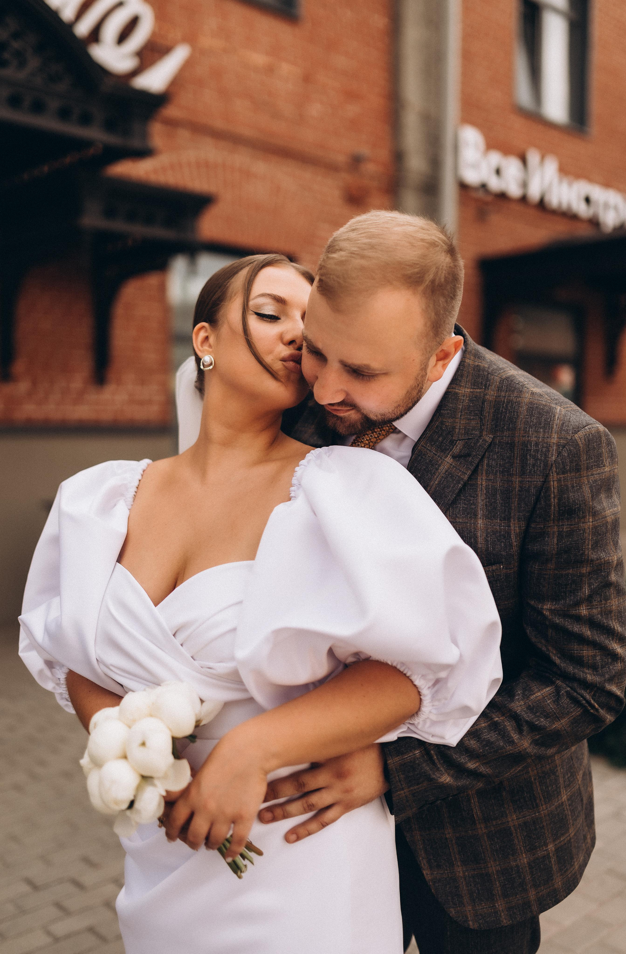 Камерная свадьба (Сборы, загс, фотопрогулка). Фотограф ПИТЕР СПБ Надежда Баранова