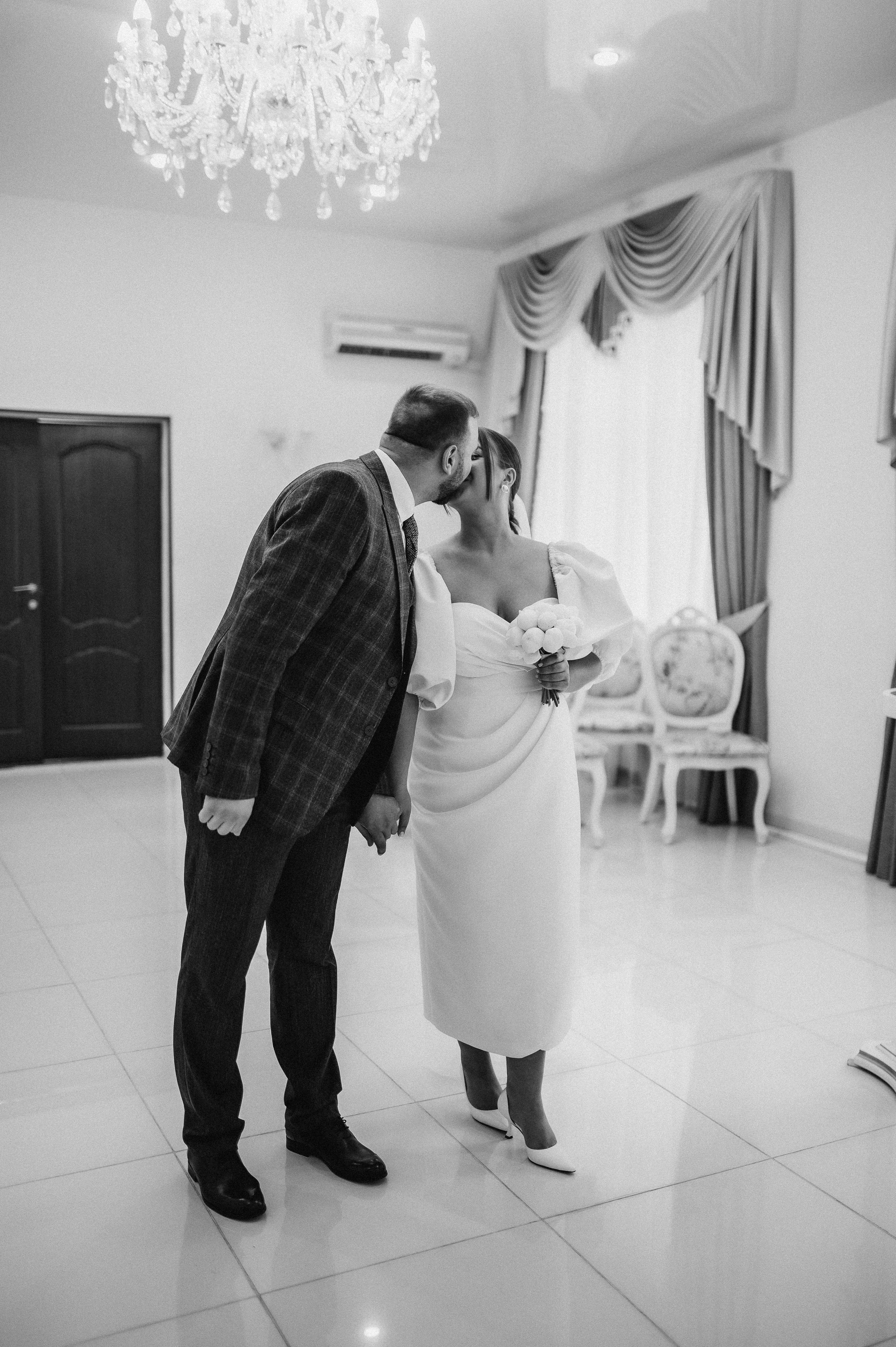 Камерная свадьба (Сборы, загс, фотопрогулка). Фотограф ПИТЕР СПБ Надежда Баранова