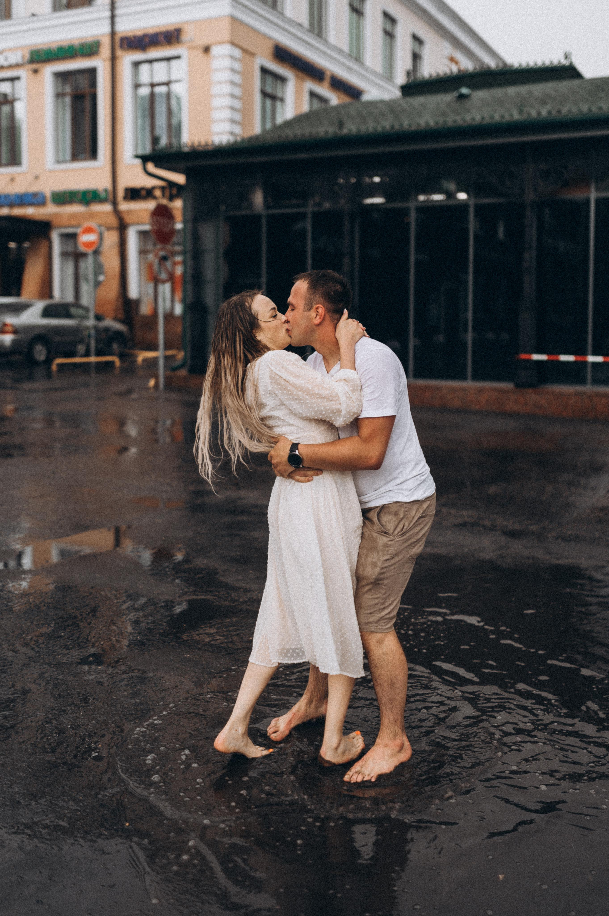 Лав-стори под дождем. Фотограф ПИТЕР СПБ Надежда Баранова