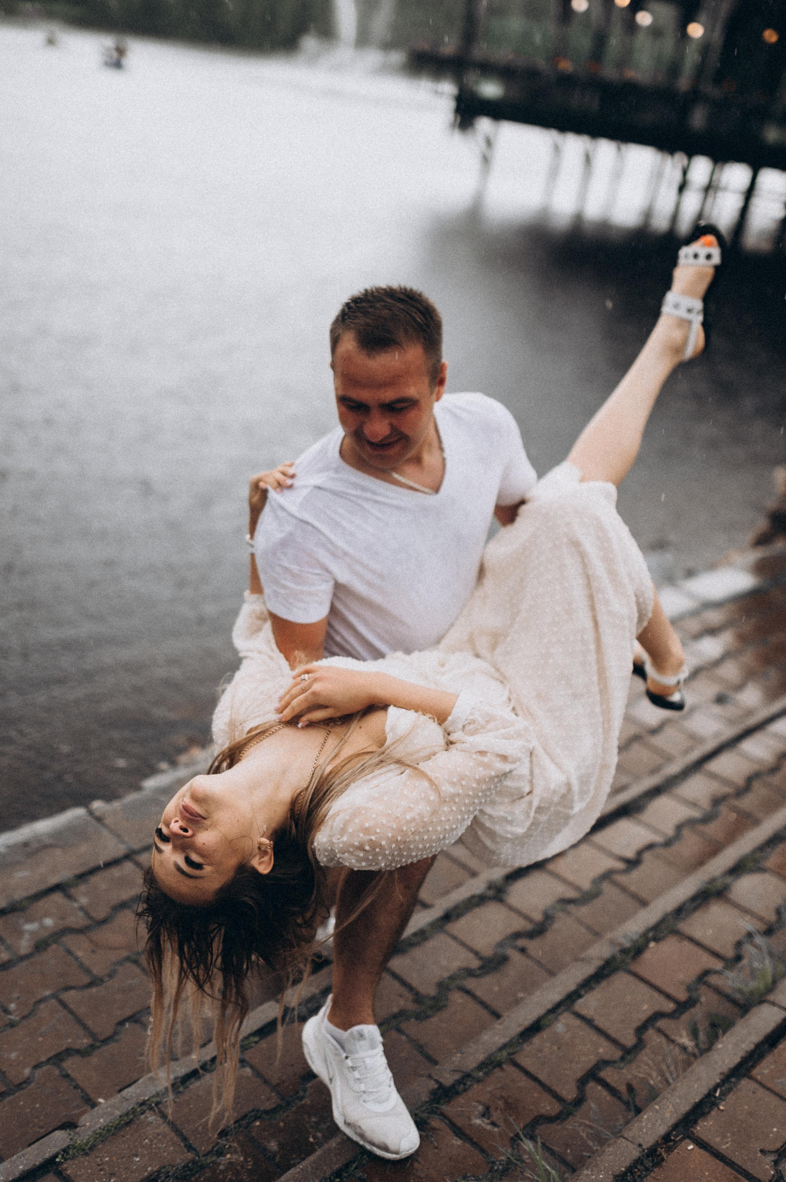 Лав-стори под дождем. Фотограф ПИТЕР СПБ Надежда Баранова