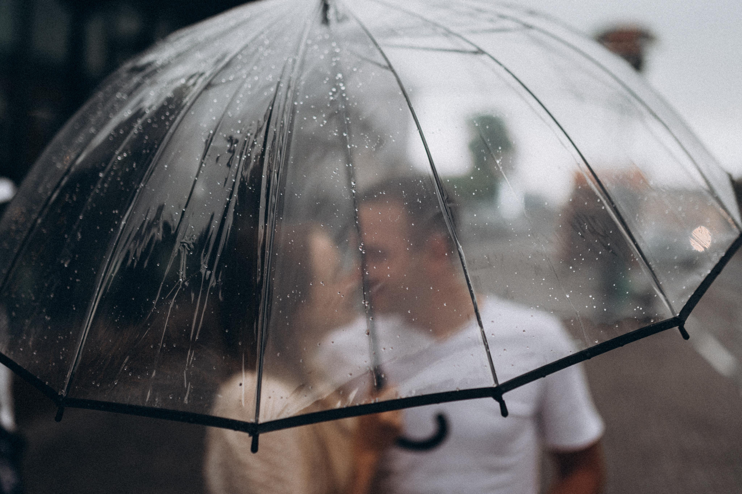 Лав-стори под дождем. Фотограф ПИТЕР СПБ Надежда Баранова