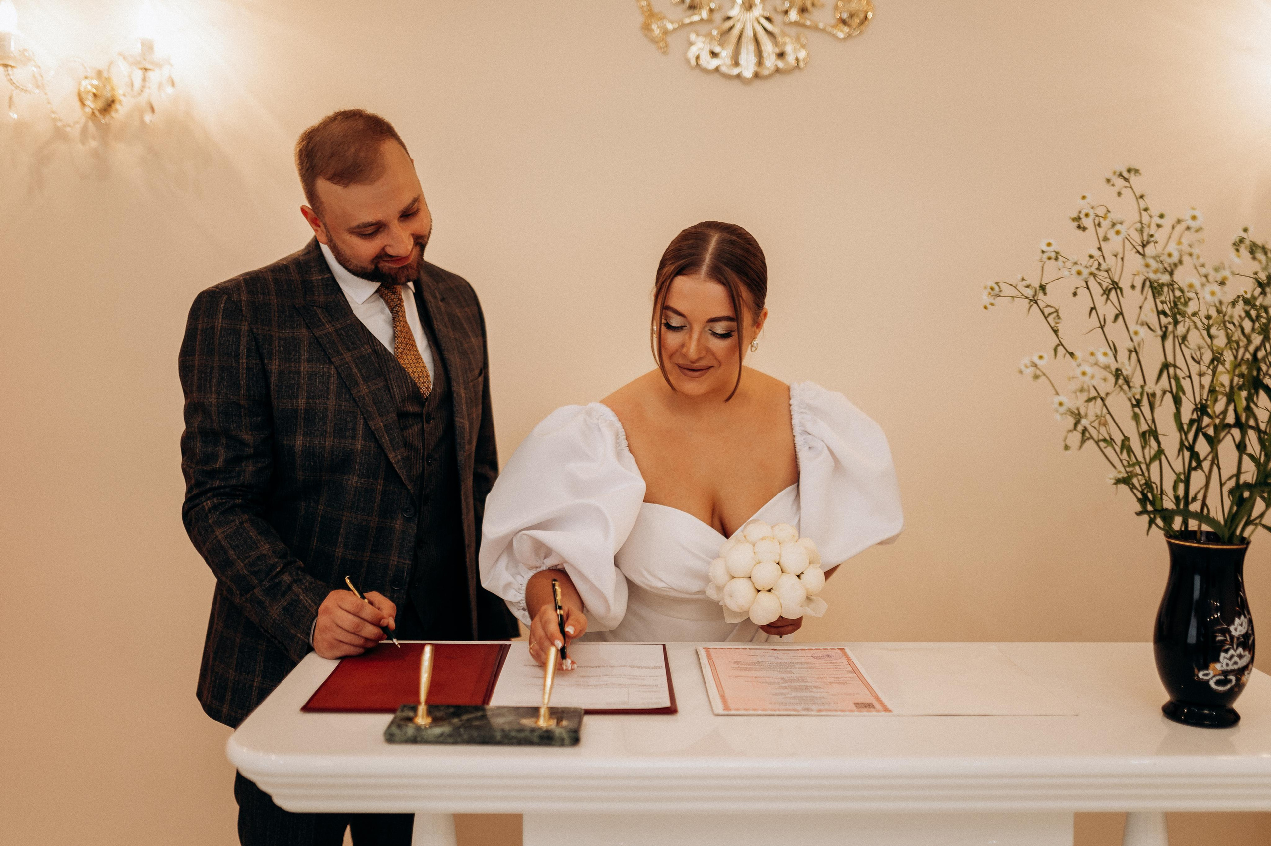 Камерная свадьба (Сборы, загс, фотопрогулка). Фотограф ПИТЕР СПБ Надежда Баранова