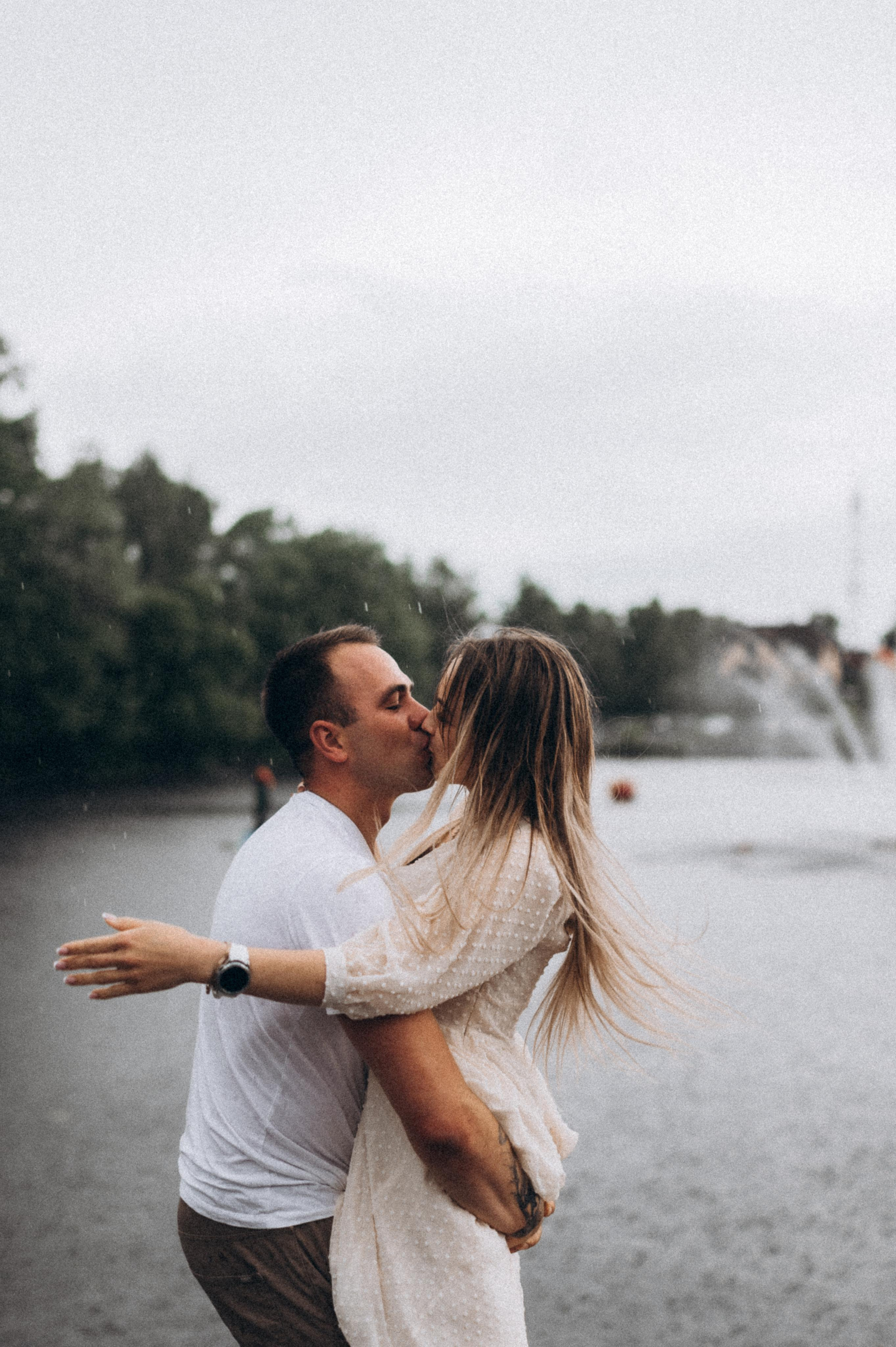 Лав-стори под дождем. Фотограф ПИТЕР СПБ Надежда Баранова
