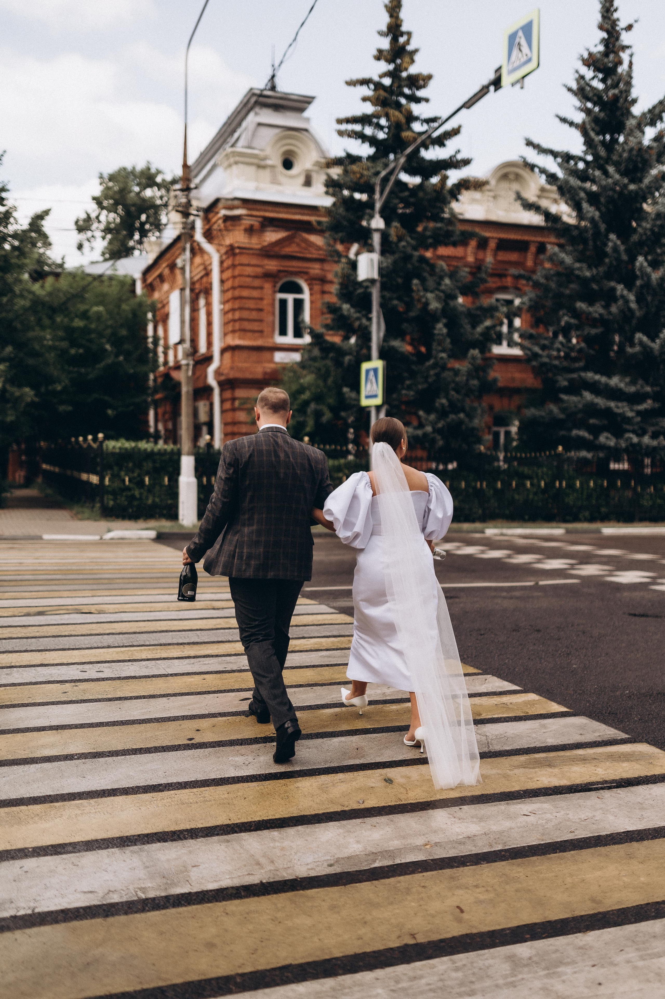 Камерная свадьба (Сборы, загс, фотопрогулка). Фотограф ПИТЕР СПБ Надежда Баранова