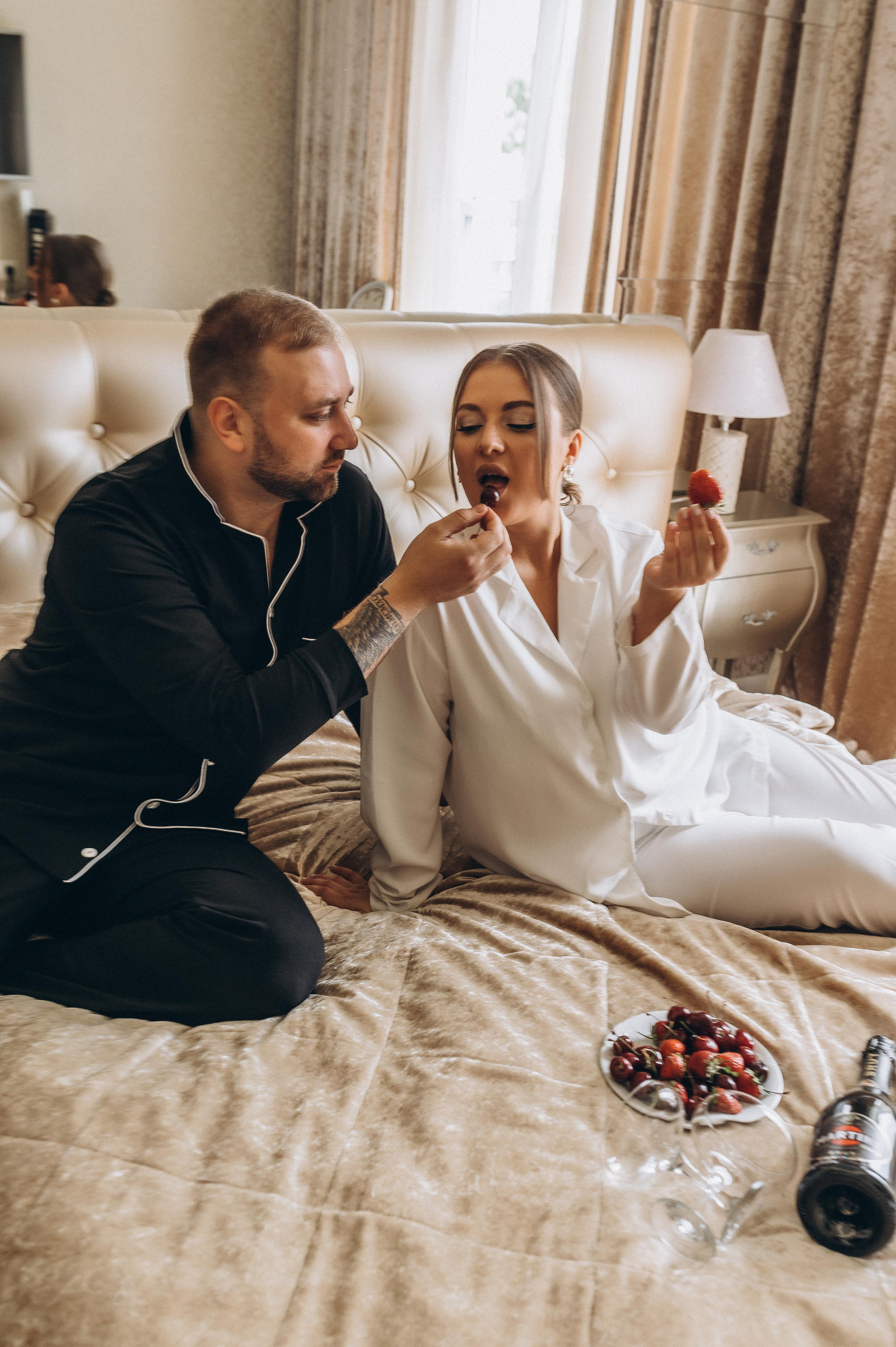 Камерная свадьба (Сборы, загс, фотопрогулка). Фотограф ПИТЕР СПБ Надежда Баранова