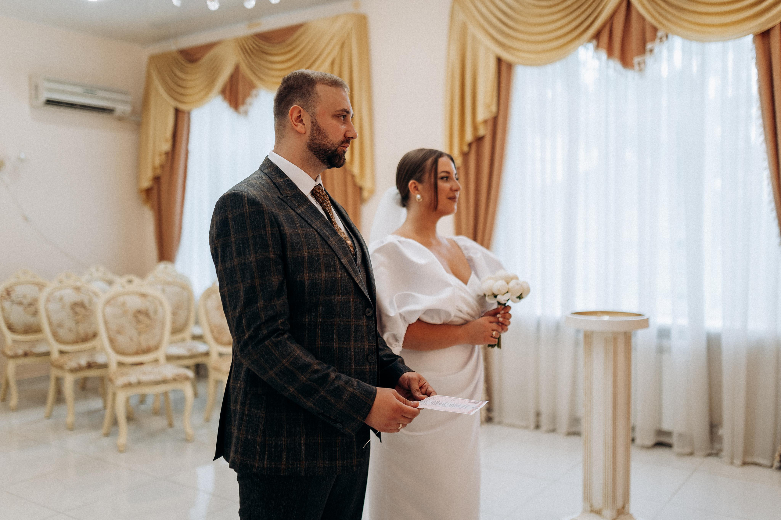 Камерная свадьба (Сборы, загс, фотопрогулка). Фотограф ПИТЕР СПБ Надежда Баранова