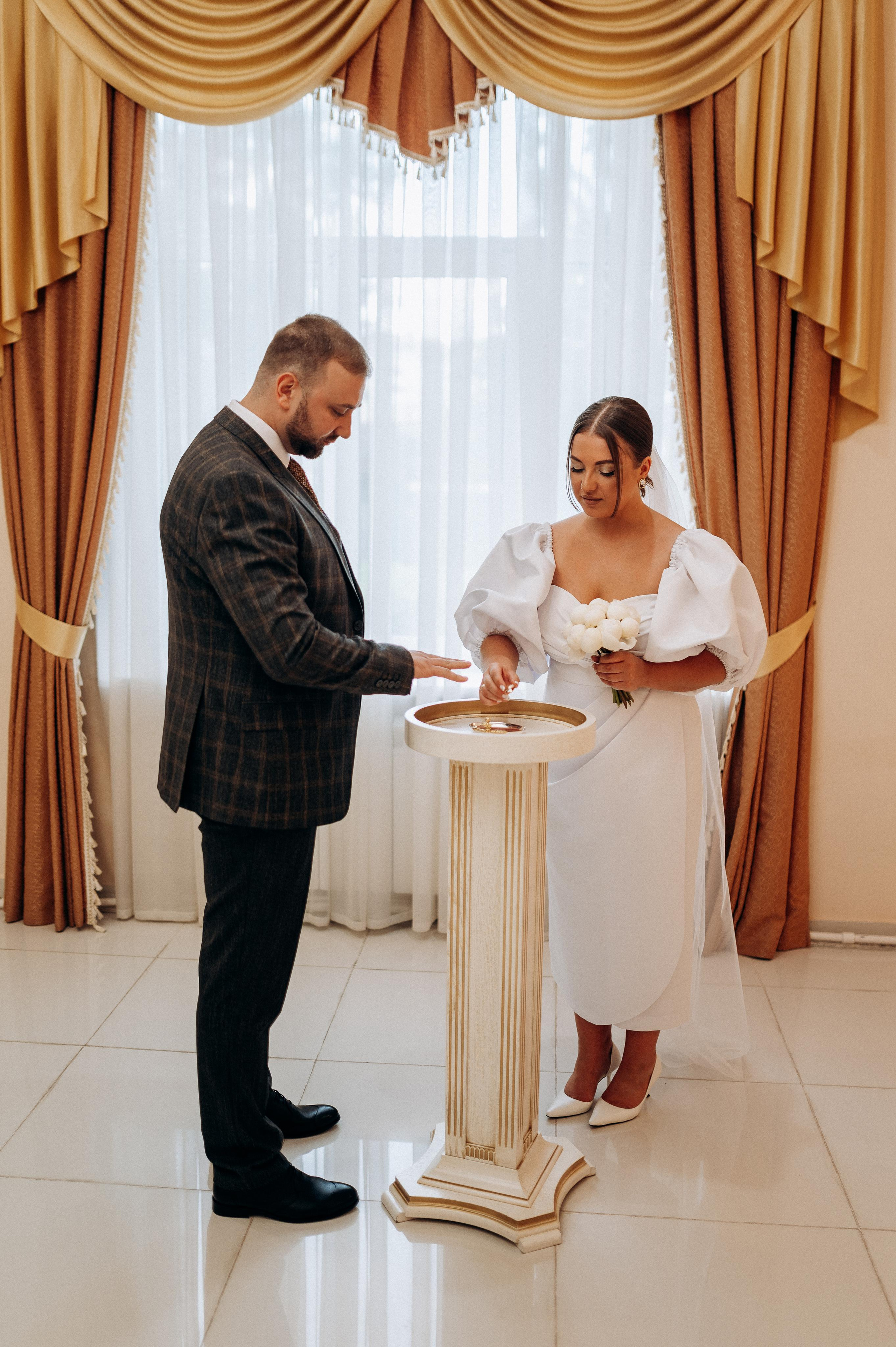 Камерная свадьба (Сборы, загс, фотопрогулка). Фотограф ПИТЕР СПБ Надежда Баранова