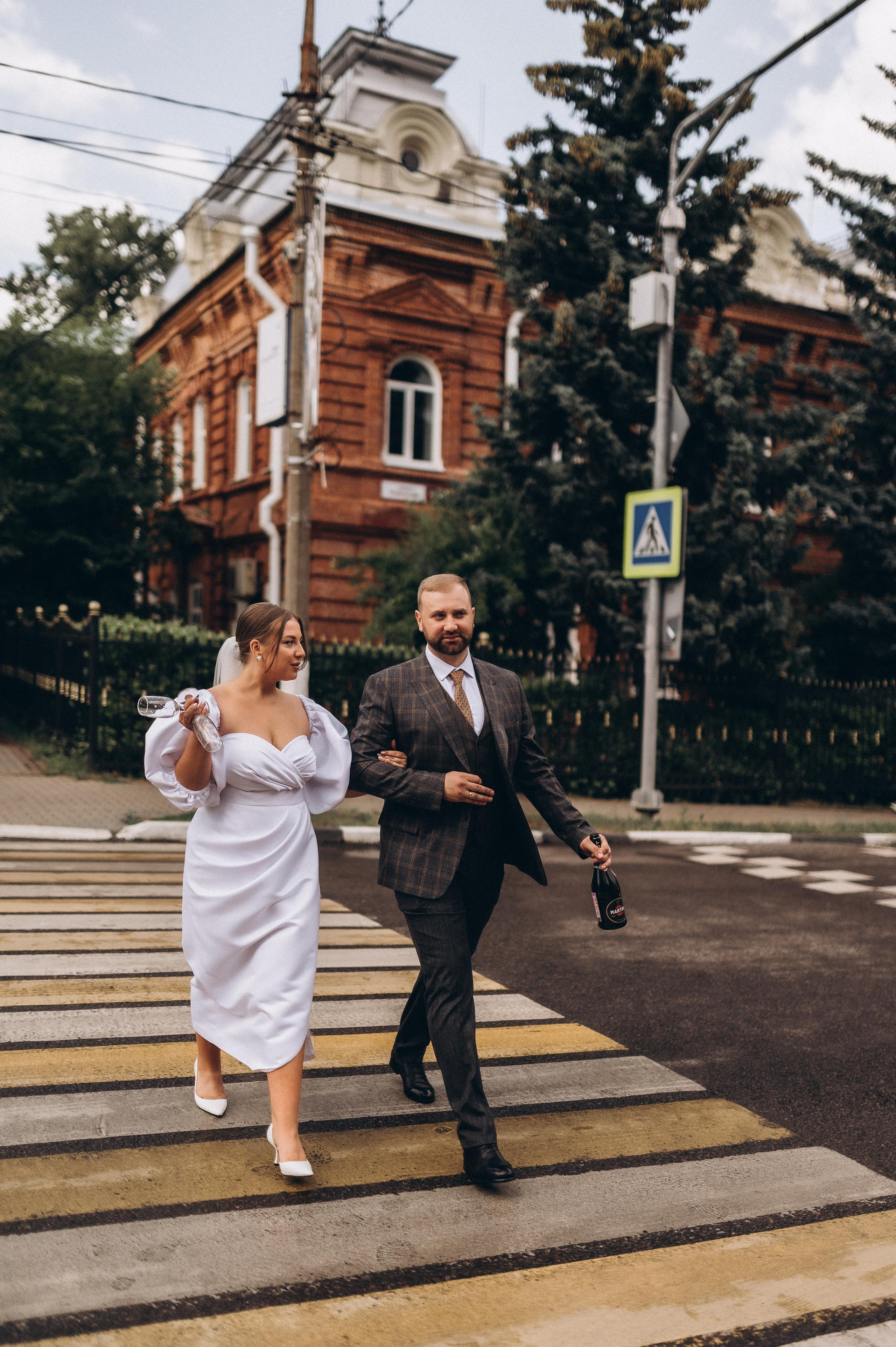 Камерная свадьба (Сборы, загс, фотопрогулка). Фотограф ПИТЕР СПБ Надежда Баранова