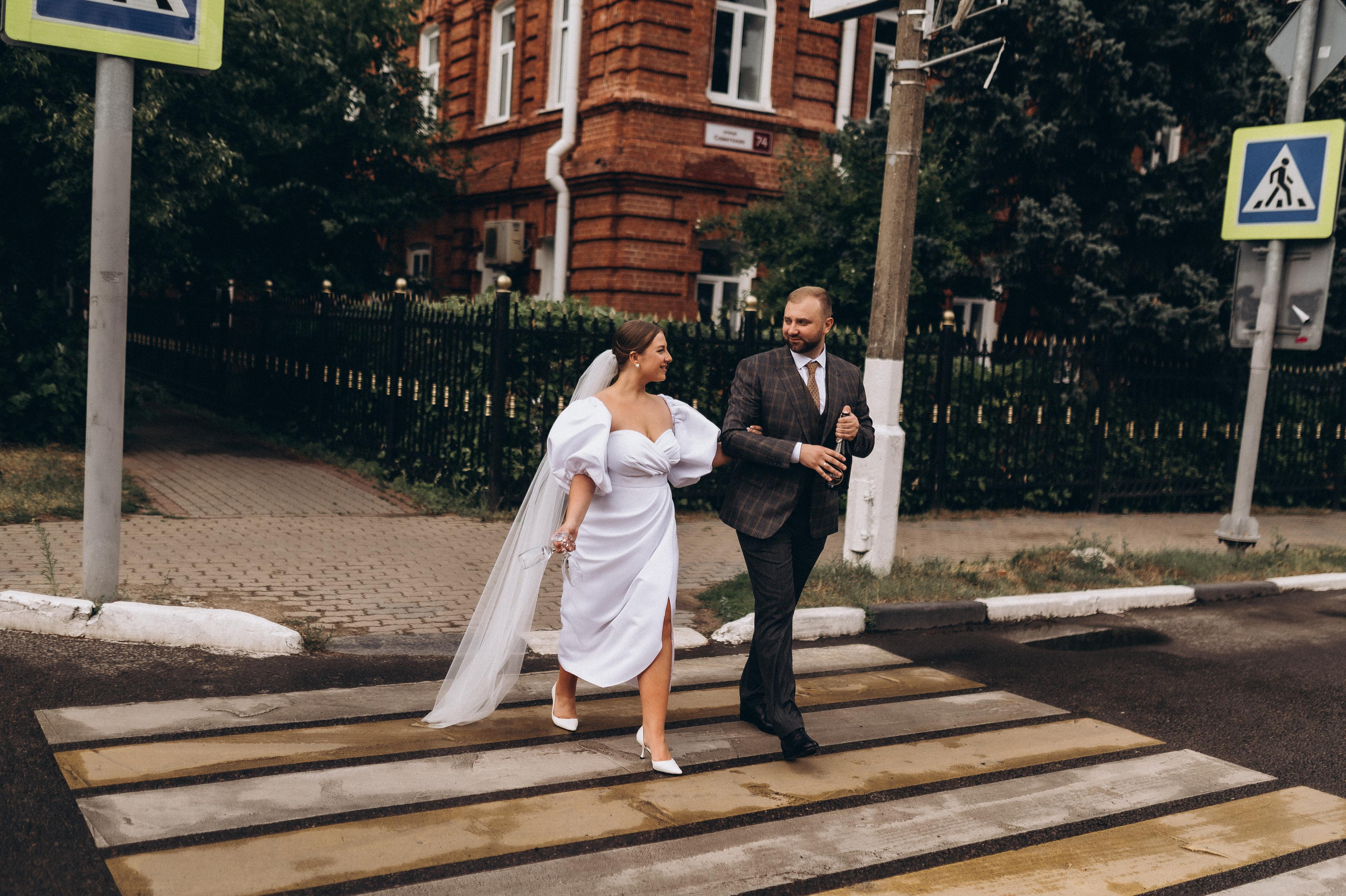 Камерная свадьба (Сборы, загс, фотопрогулка). Фотограф ПИТЕР СПБ Надежда Баранова