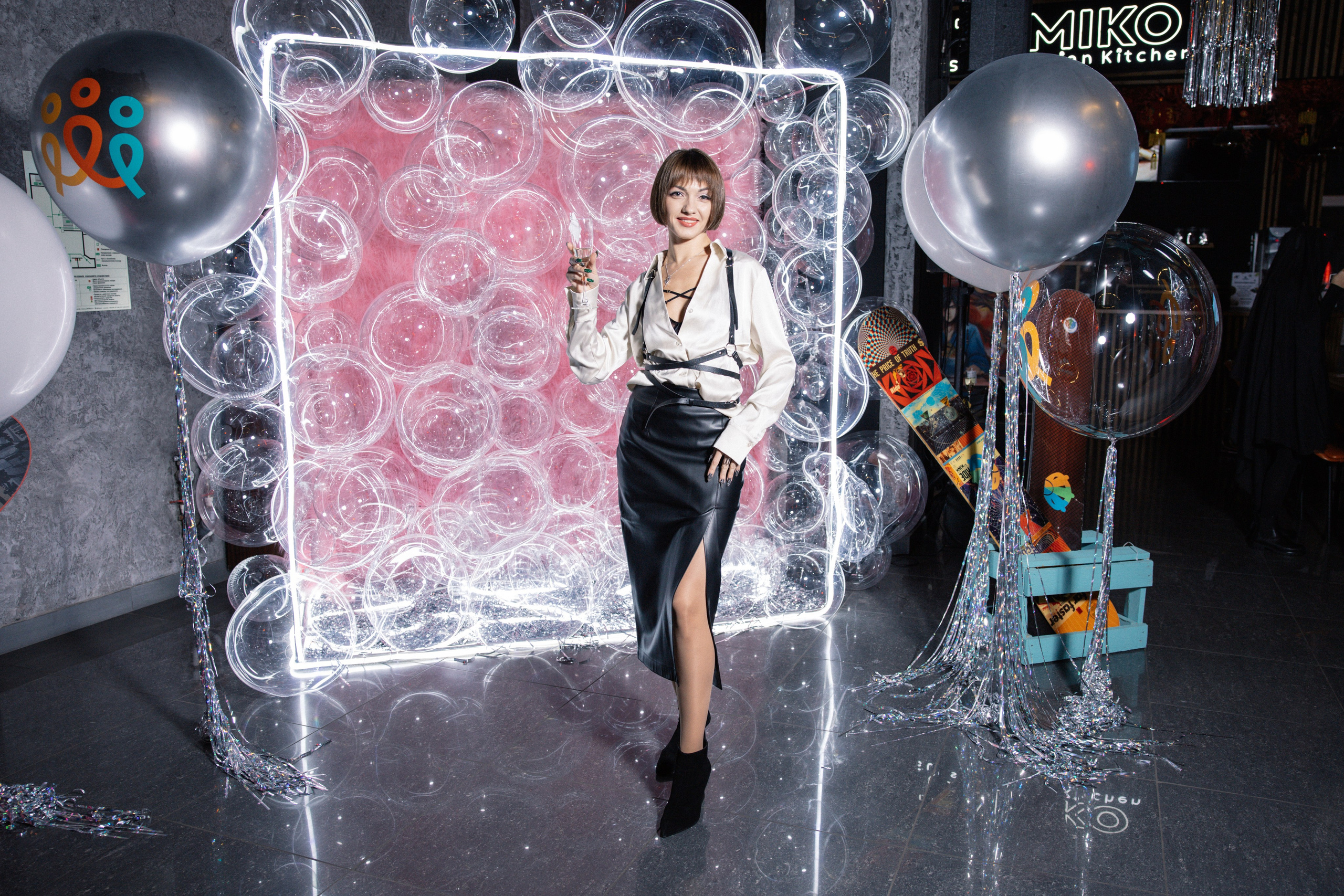 Соседи, Тусец. Фотограф Эдуарда Титанян