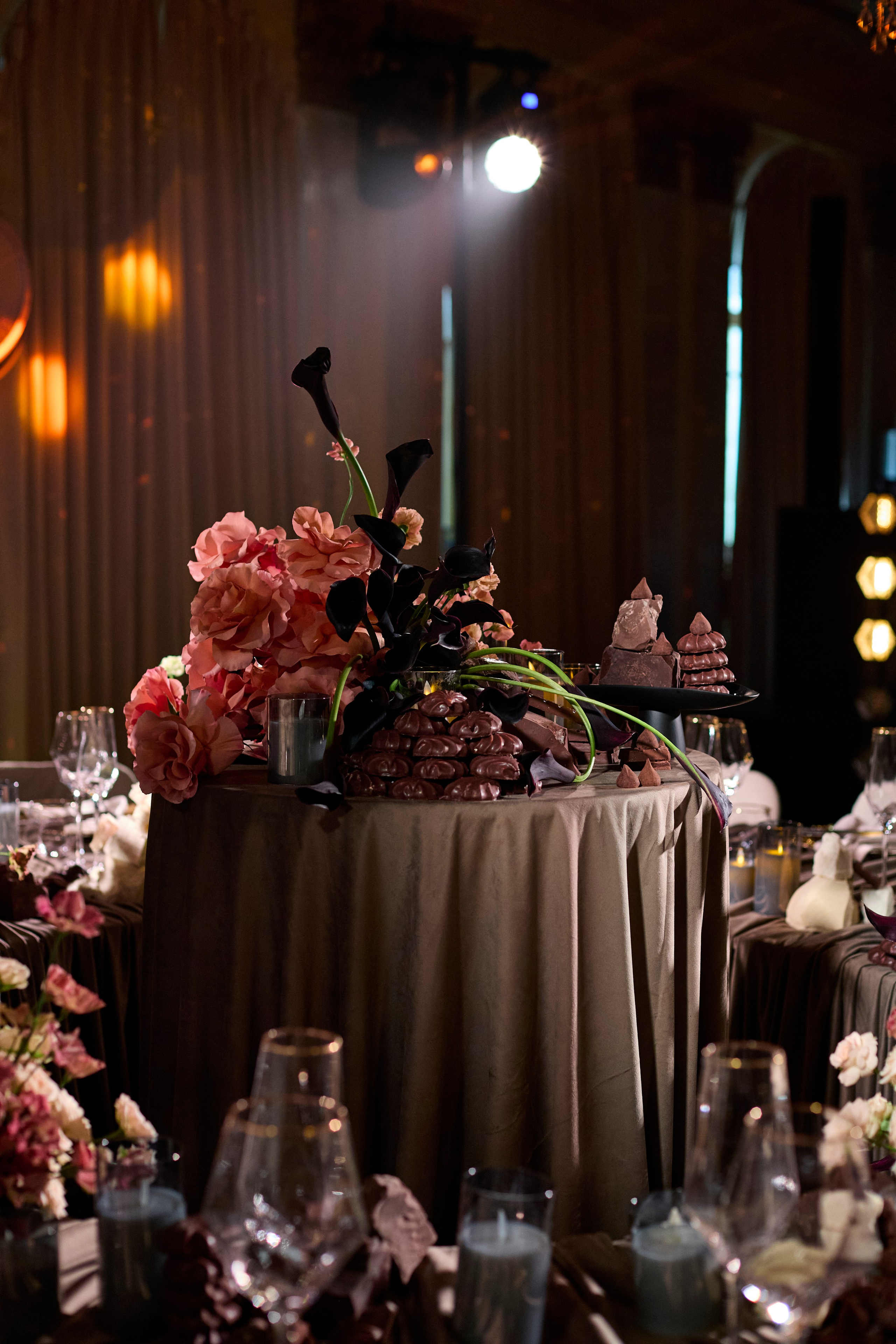 Особняк Ермолинского. Свадебный фотограф Анастасия Казакова