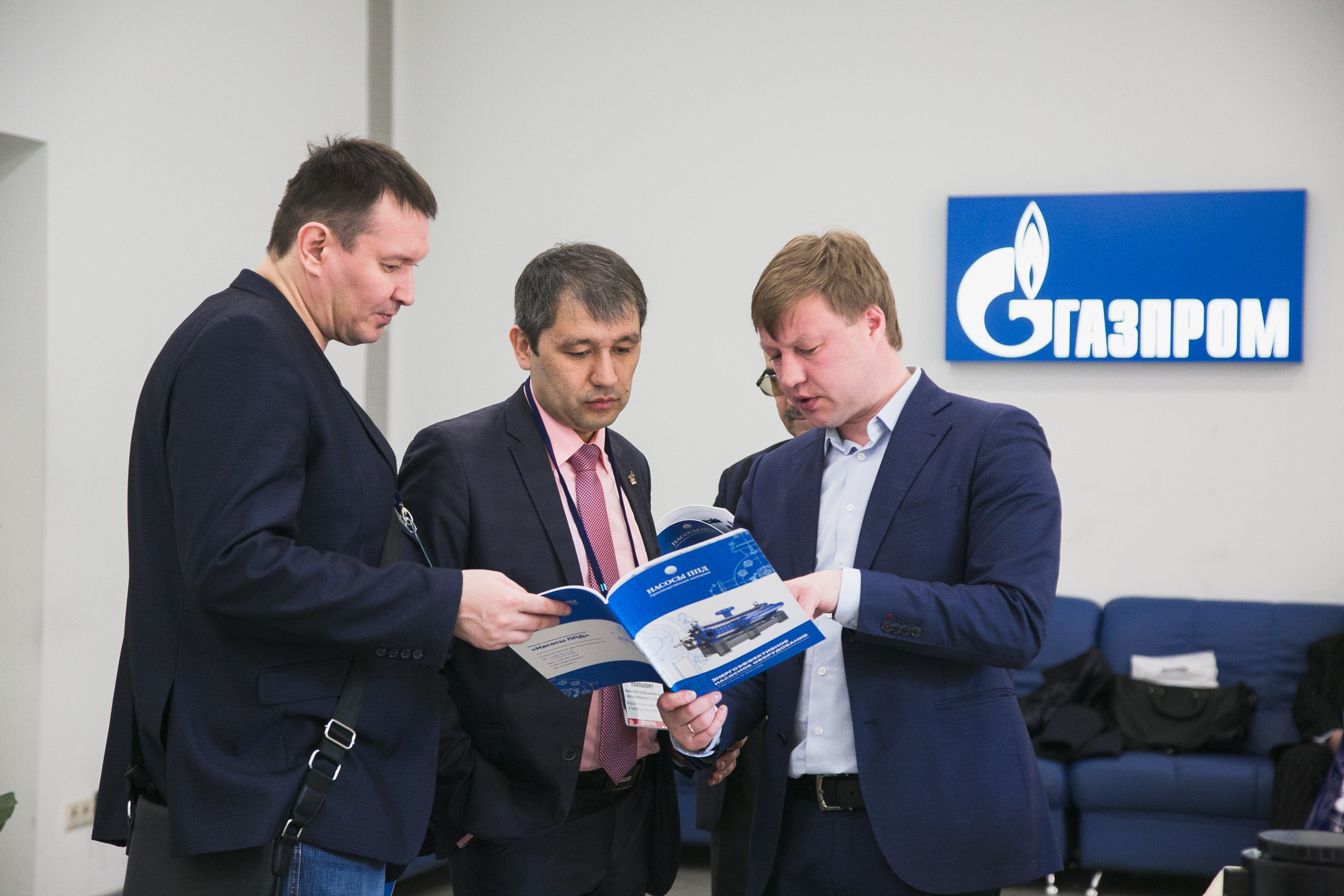 Деловые мероприятия. Профессиональный фотограф Евгений Земцов в Москве. Контент съемка, репортаж мероприятий, бизнес портреты