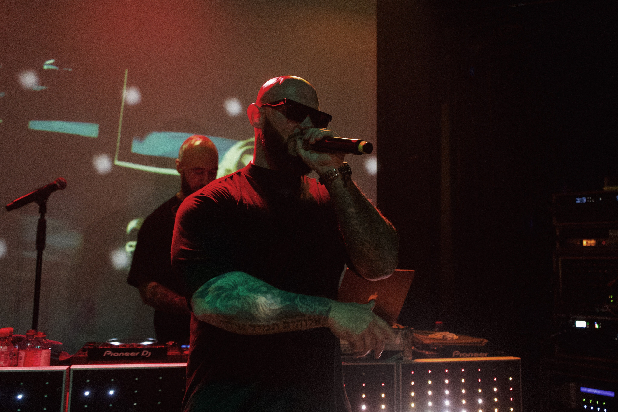 DZHIGAN. NOIZOMAX Художественный фотограф в Дубай