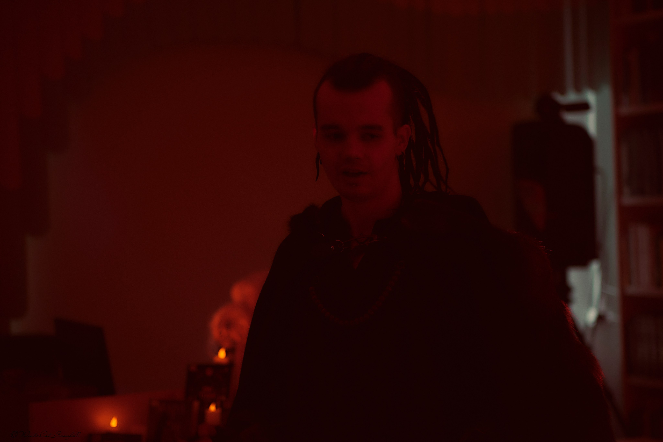 Грань Поэтический вечер. Портретный и репортажный фотограф в Магадане Андрей Нефедов WinterCatPhoto