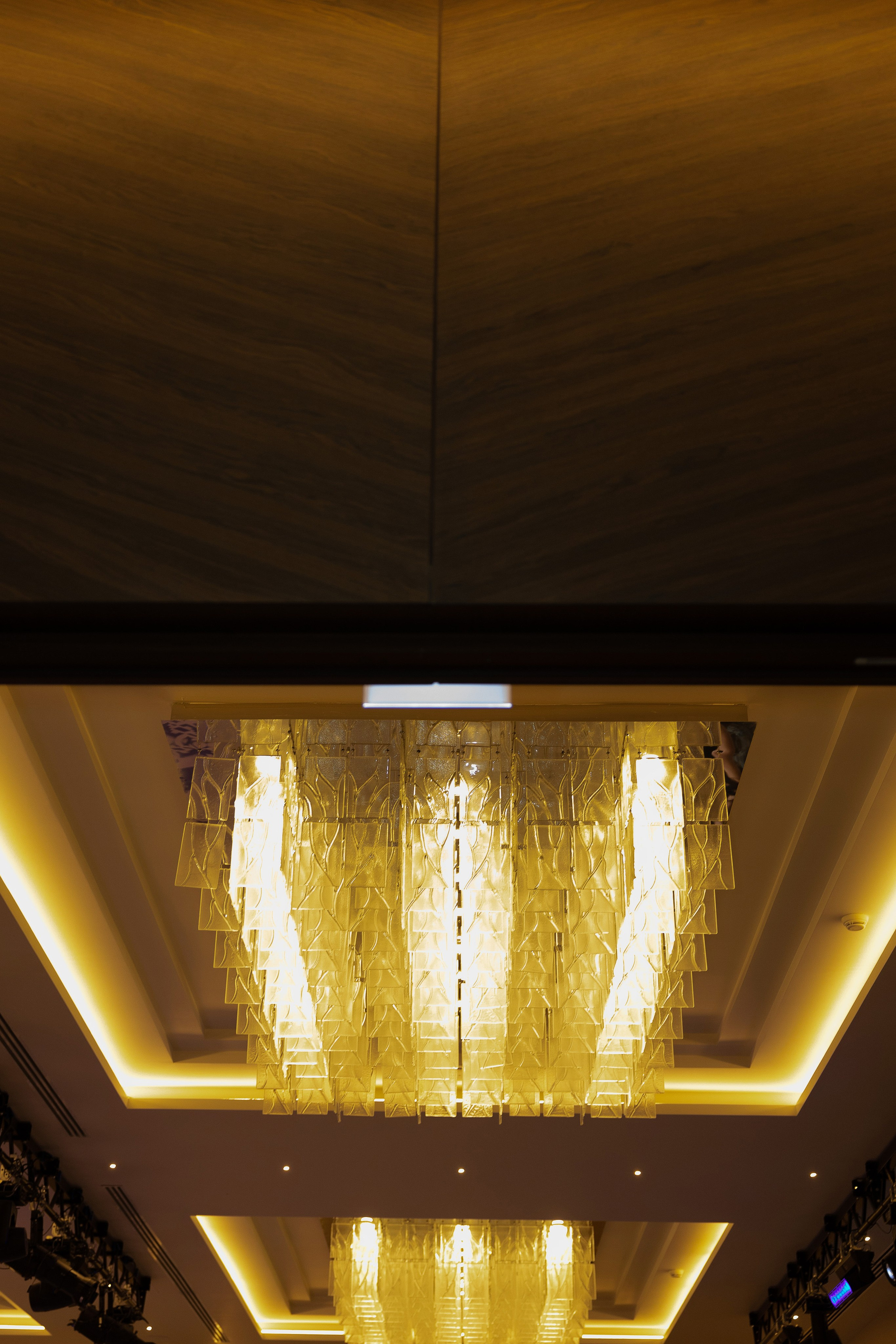 Выпускной вечер 13 школа (Индивидуальная съемка). Photoalbum-vl.ru