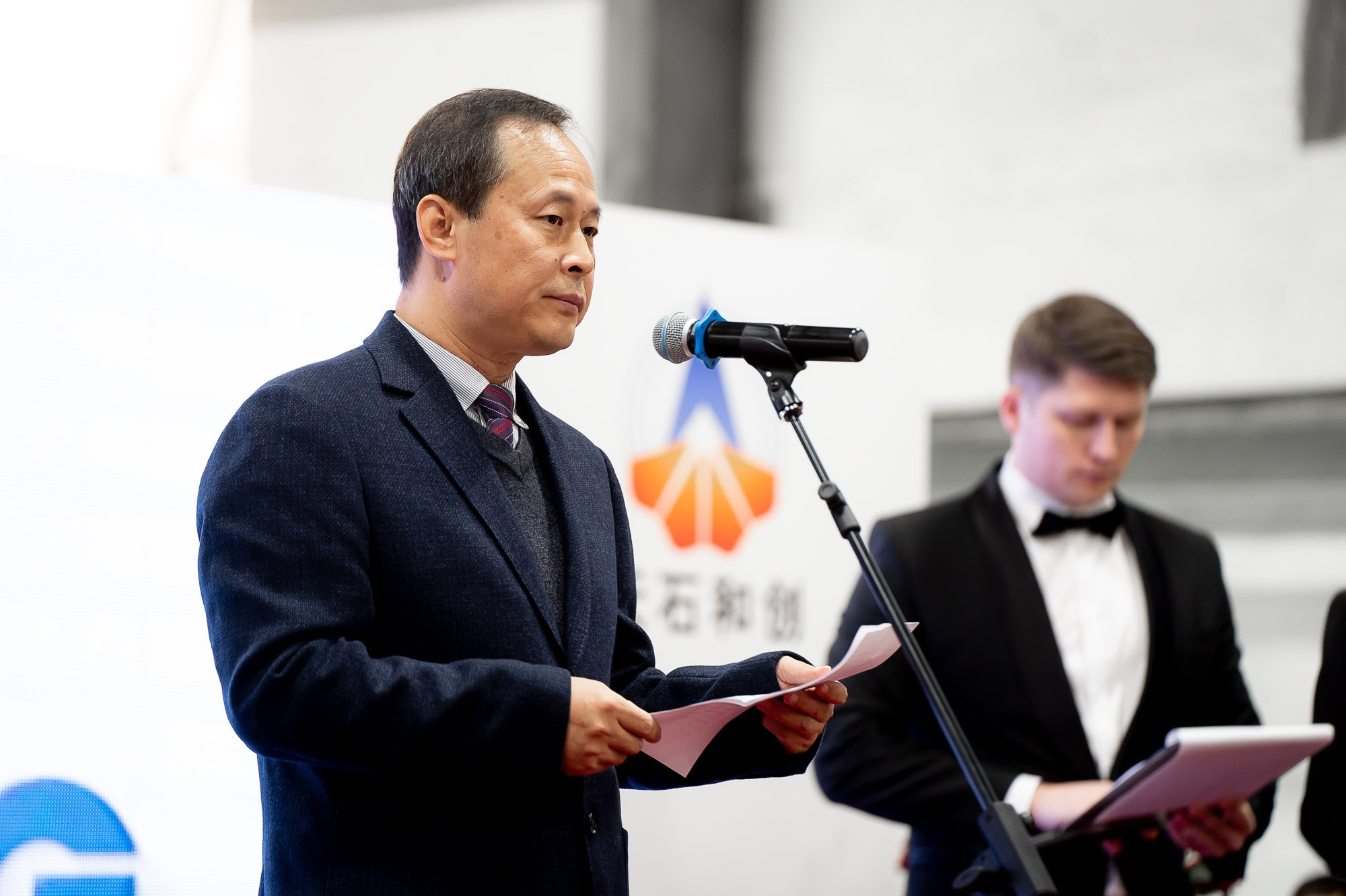 Открытие сервисного центра HILONG. Сергей Кошкин. Репортажная и ивент-фотография в Сургуте