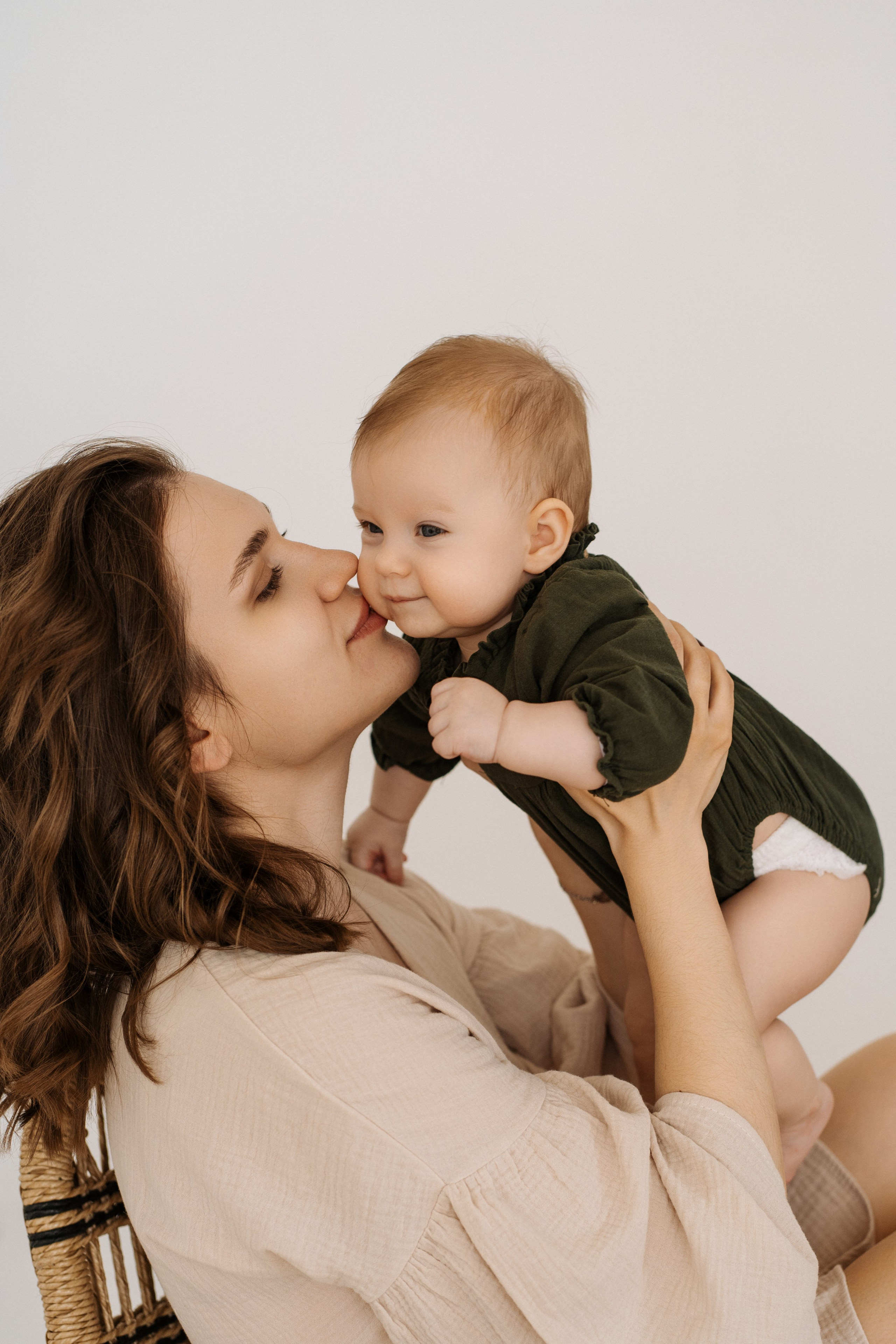 Семейная фотосессия в студии в Москве, семейный фотограф Анна Полушина. Свадебный фотограф в Москве Анна Полушина