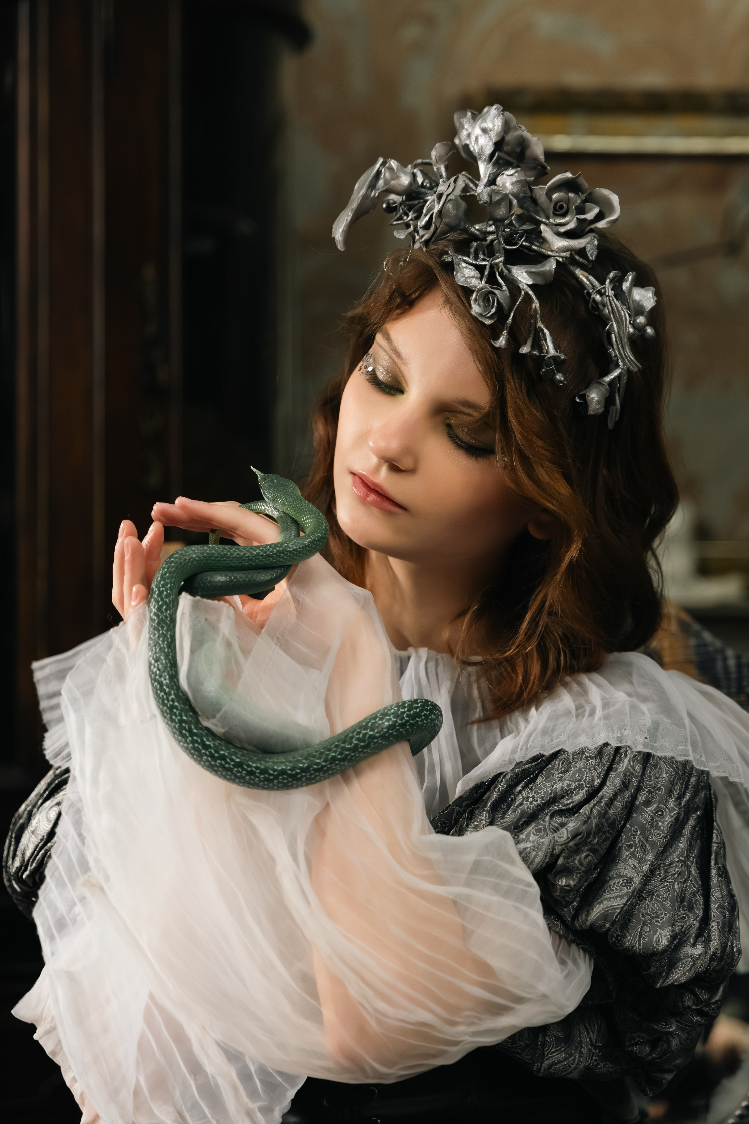 «World Fashion Magazine» фотосъёмка для журнала. Photomantis