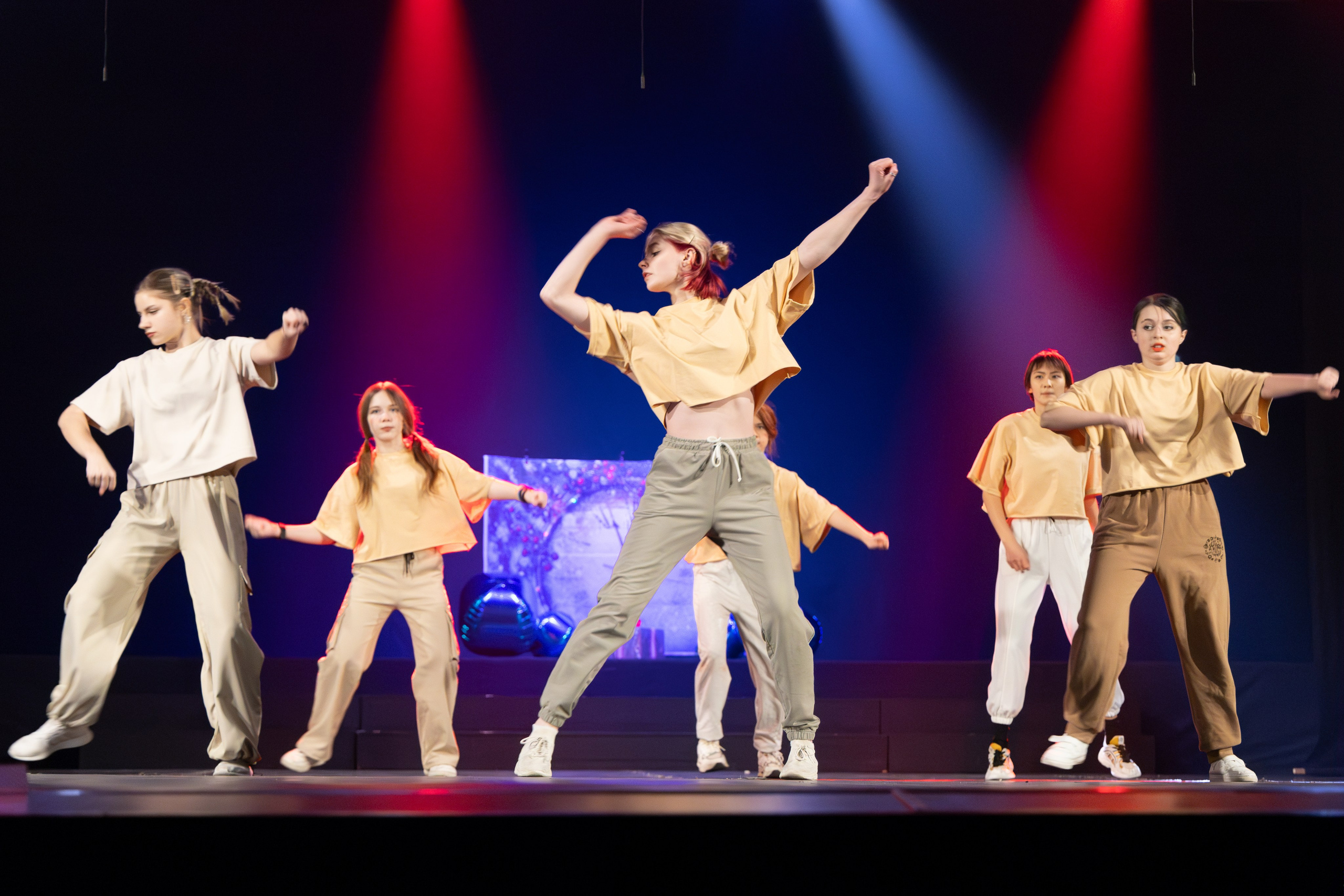 Спектакли. Photomantis