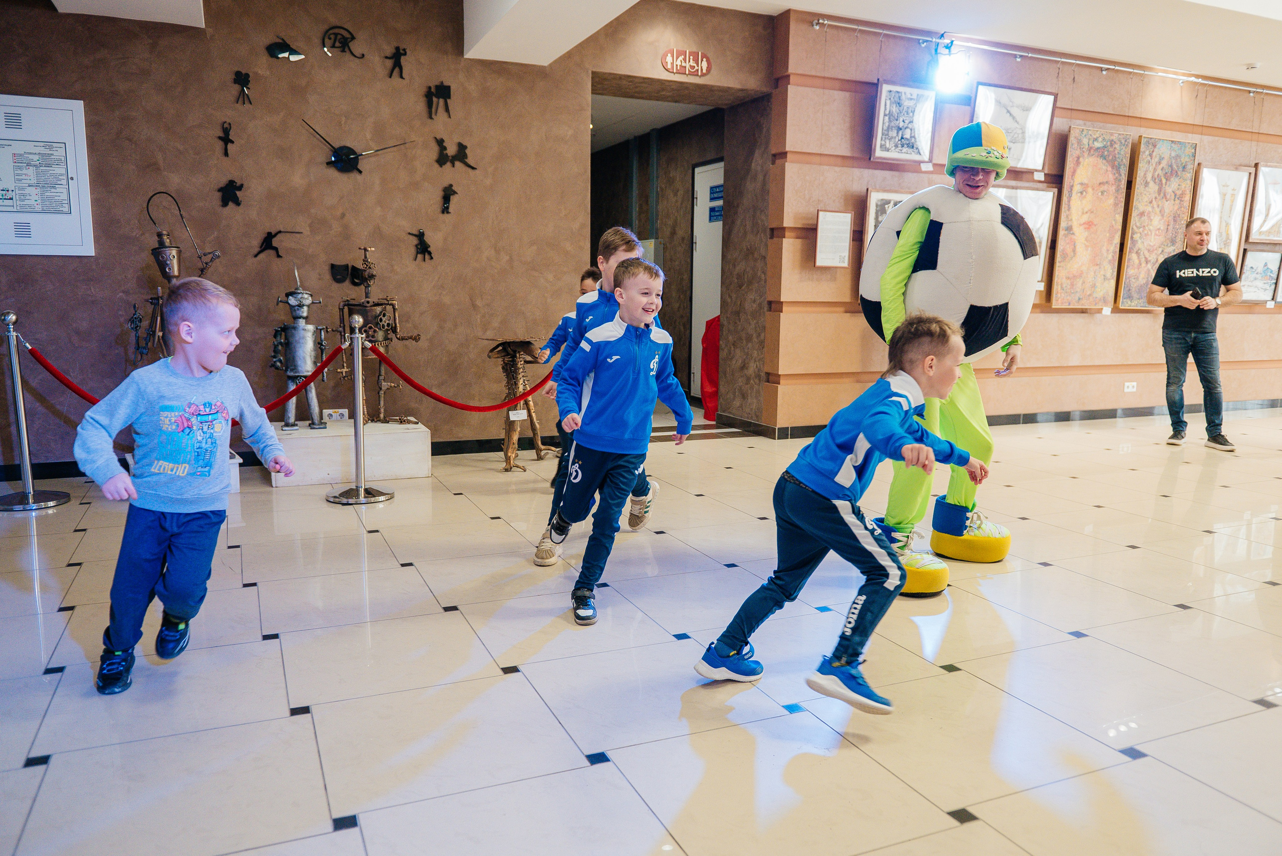 ЛИГА.БРО: JUNIOR 23/24. Свадебный и репортажный фотограф Никита Сницарев в Барнауле