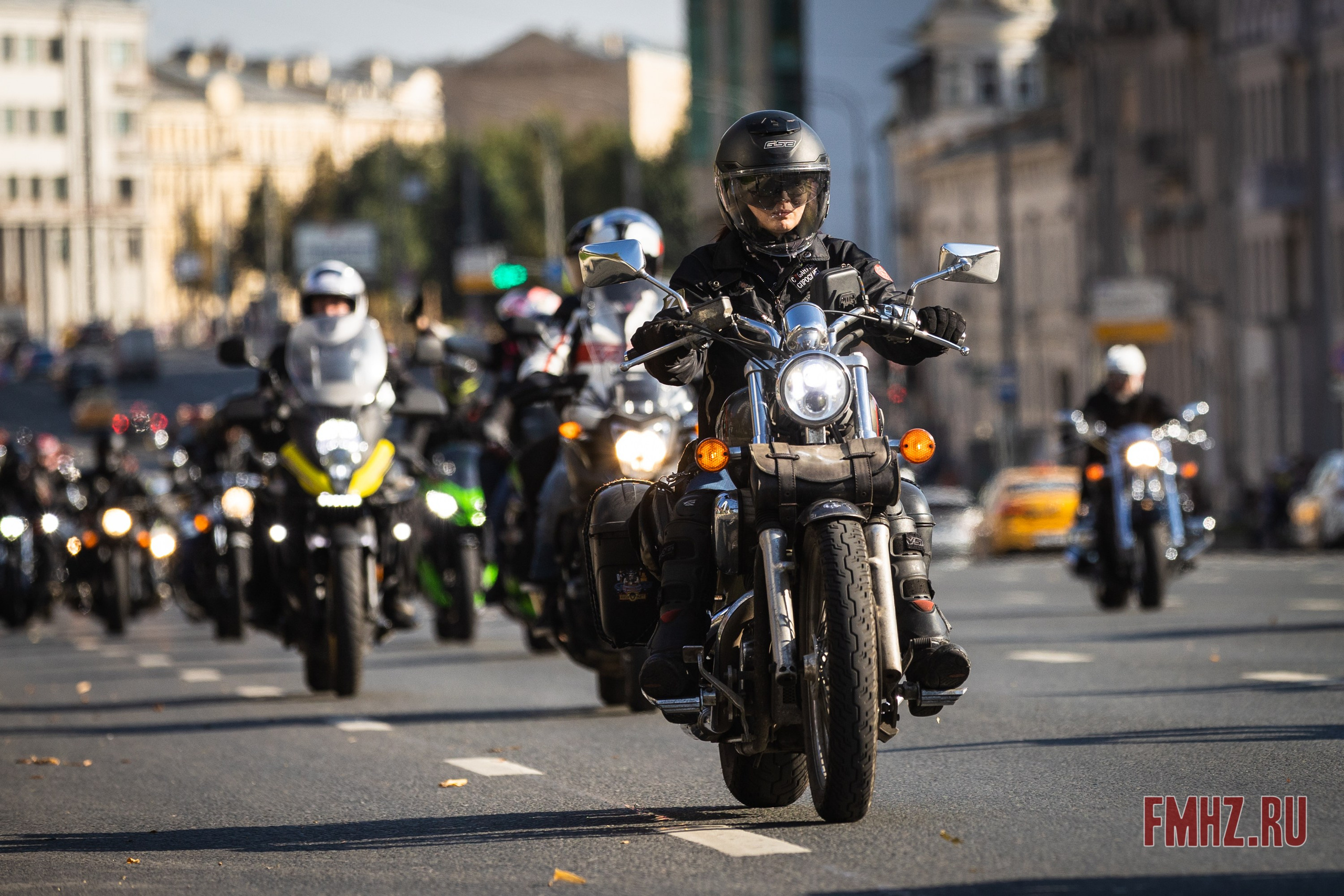 Закрытие Мотосезона 2023 на проспекте Академика Сахарова. Фотограф Владимир Охрименко