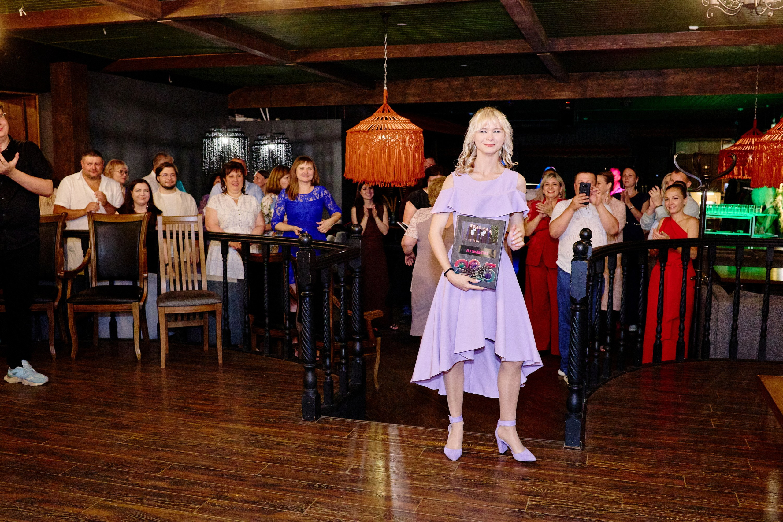 Выпускной 35 Сош. Фотограф Выпускные альбомы Таганрог Сергей Коробченко