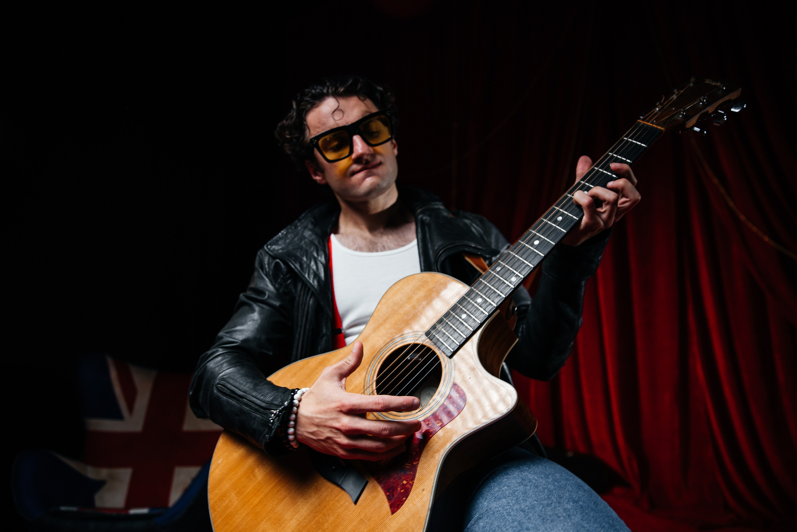 Я рок-звезда, идите на. VOLOCHKOVA