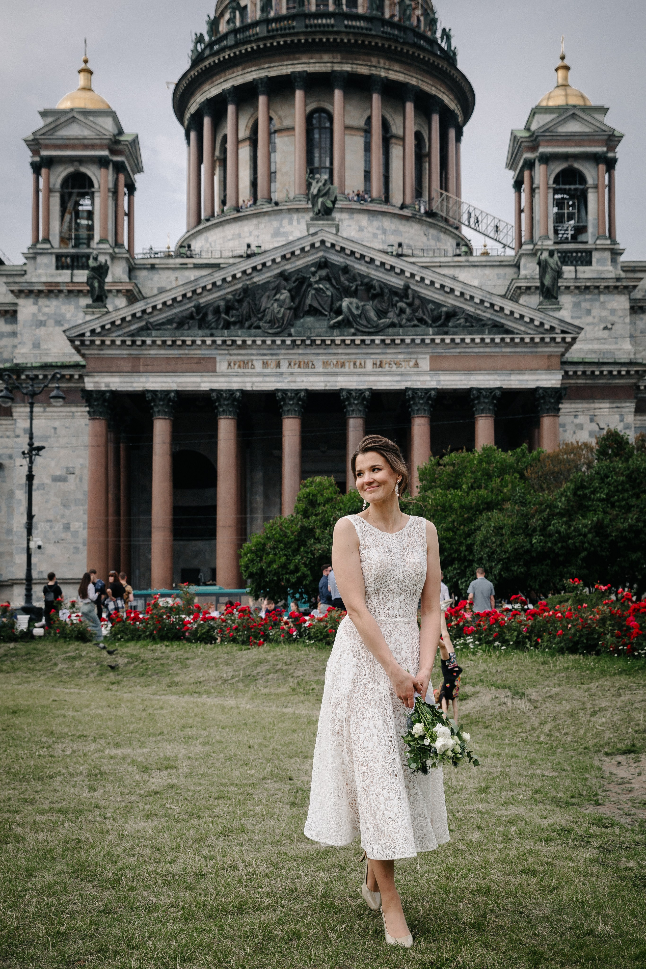 ДВОРЕЦ № 1 | Июль, Исаакиевская площадь. Свадебный фотограф в Санкт-Петербурге Полина Корзухина