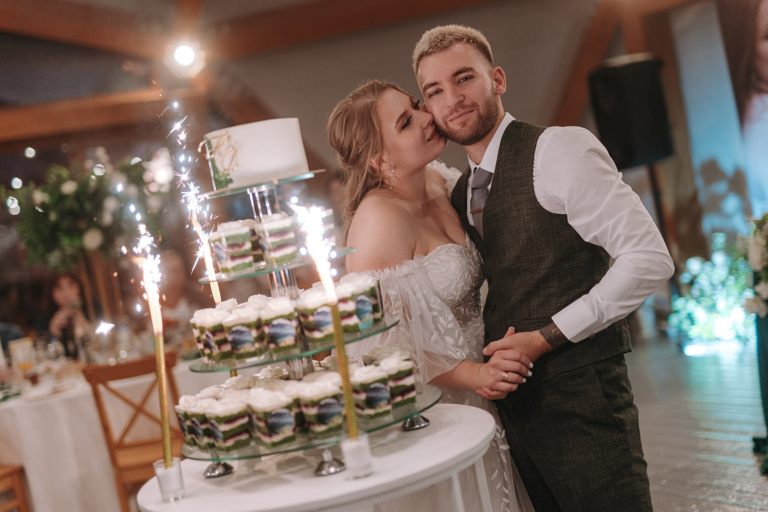 КАФЕ М5 / ХОТИМ ЕДИМ / БОГДАН НАСЫРОВ / ИЛЬНАР АХМАДУЛЛИН