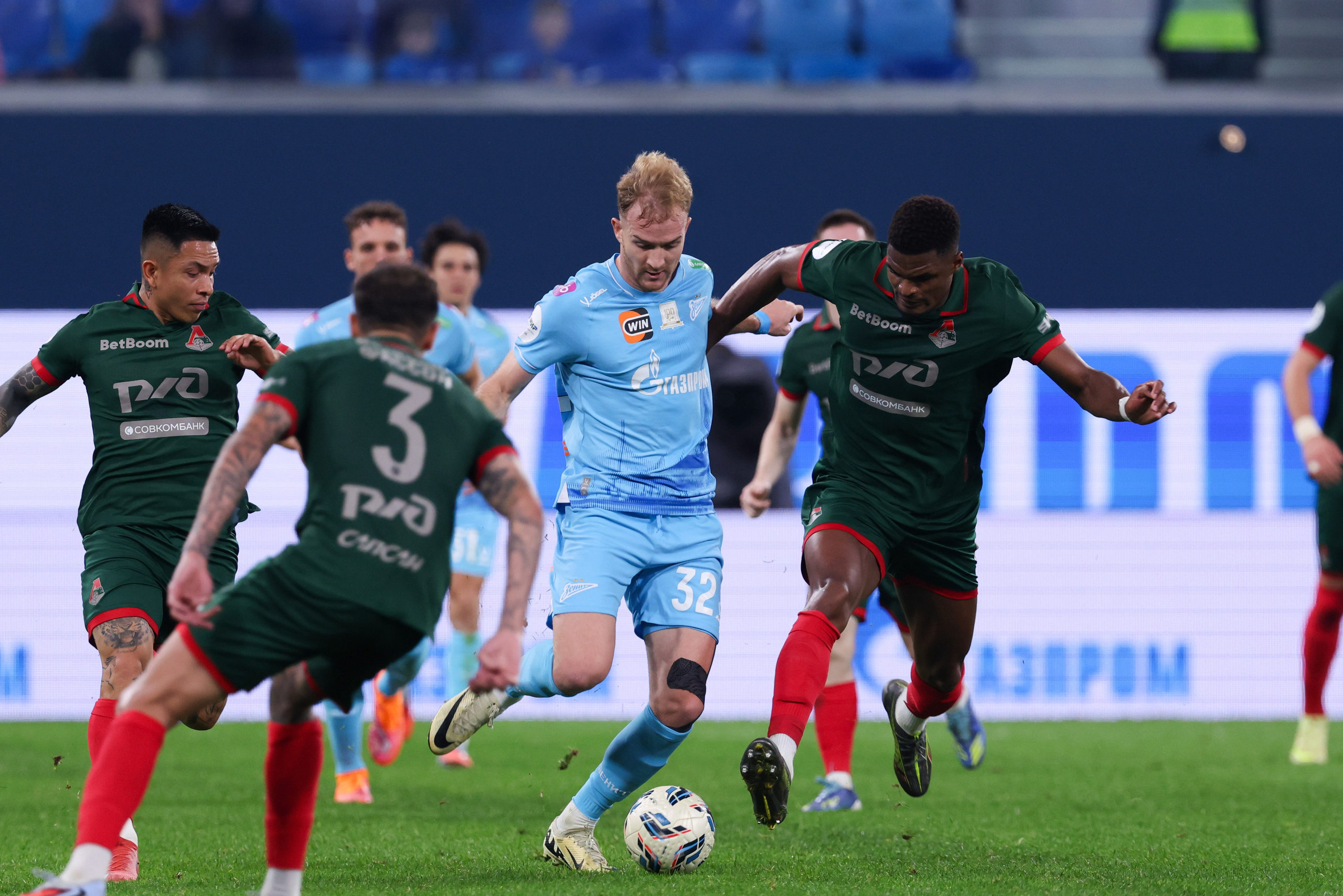 ФК «Зенит» — ФК «Локомотив» 14 тур РПЛ 01.11.2025. Спортивный и репортажный фотограф Антон Тереханов