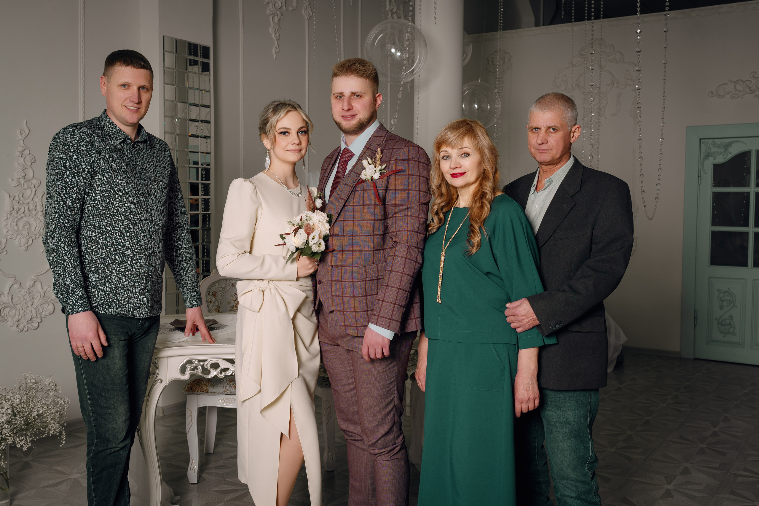 Свадебная фотосессия в студии. Фотограф Ким Наталья в Красноярске