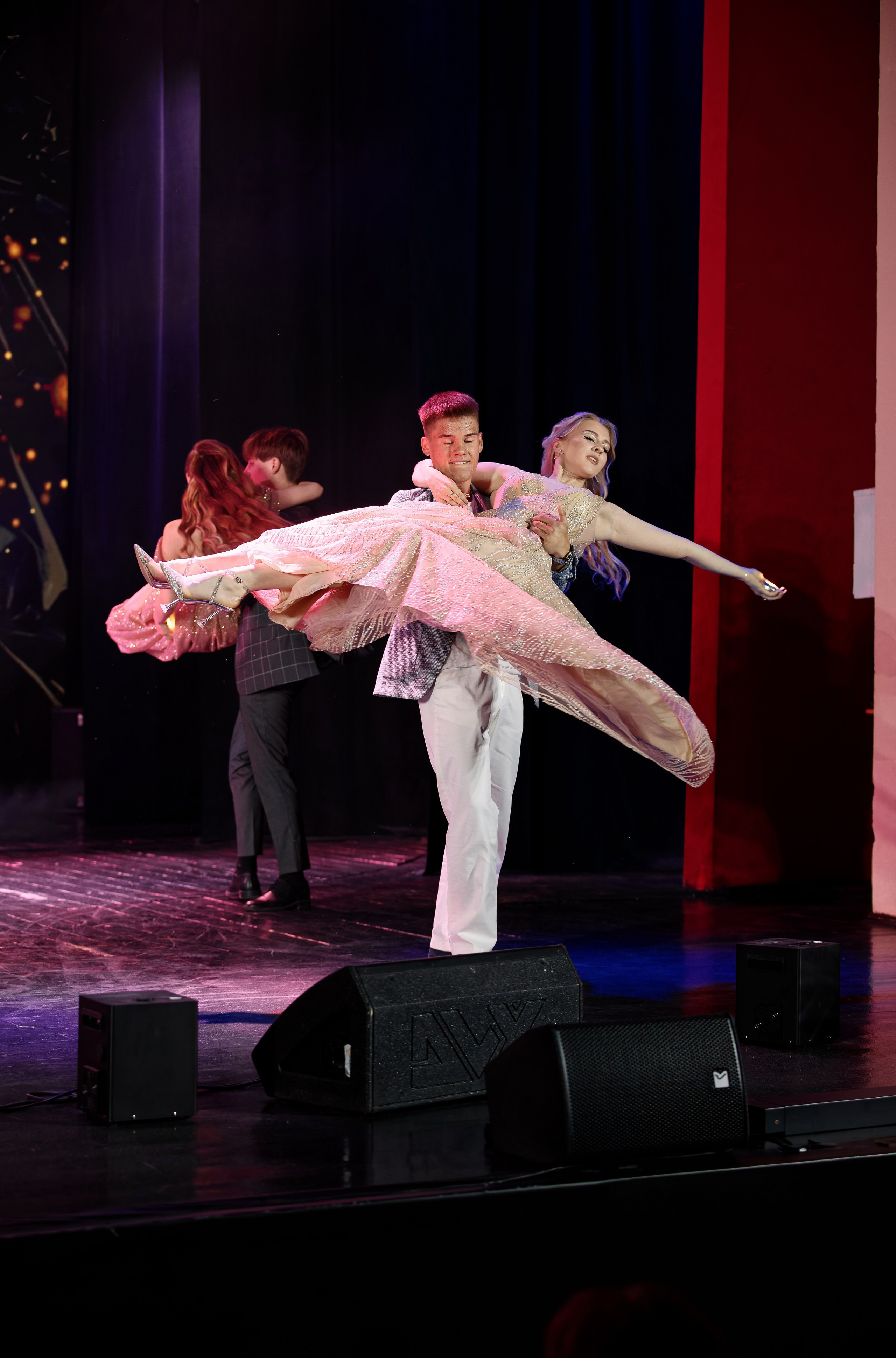 Выпускной школы 56 11Б. Семейный фотограф — Макс Белогрудов