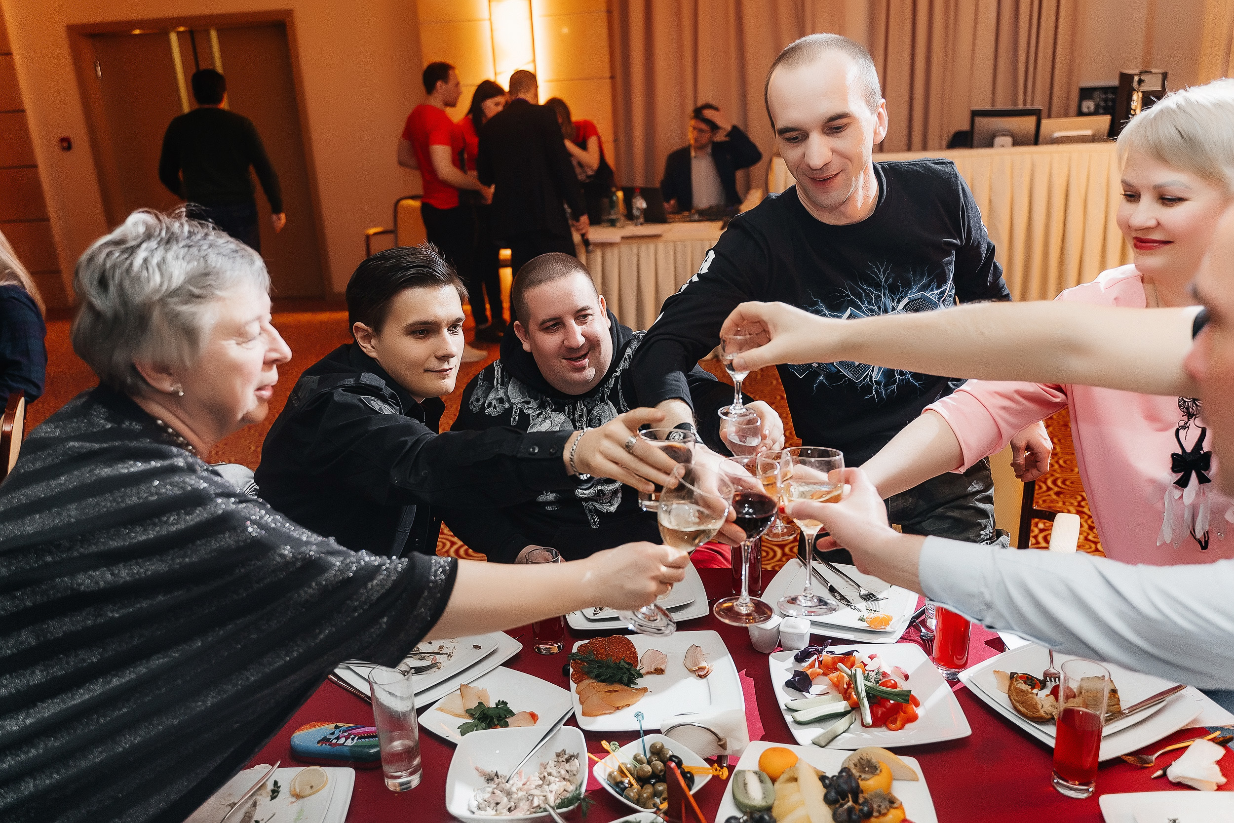 Корпоратив группы компаний