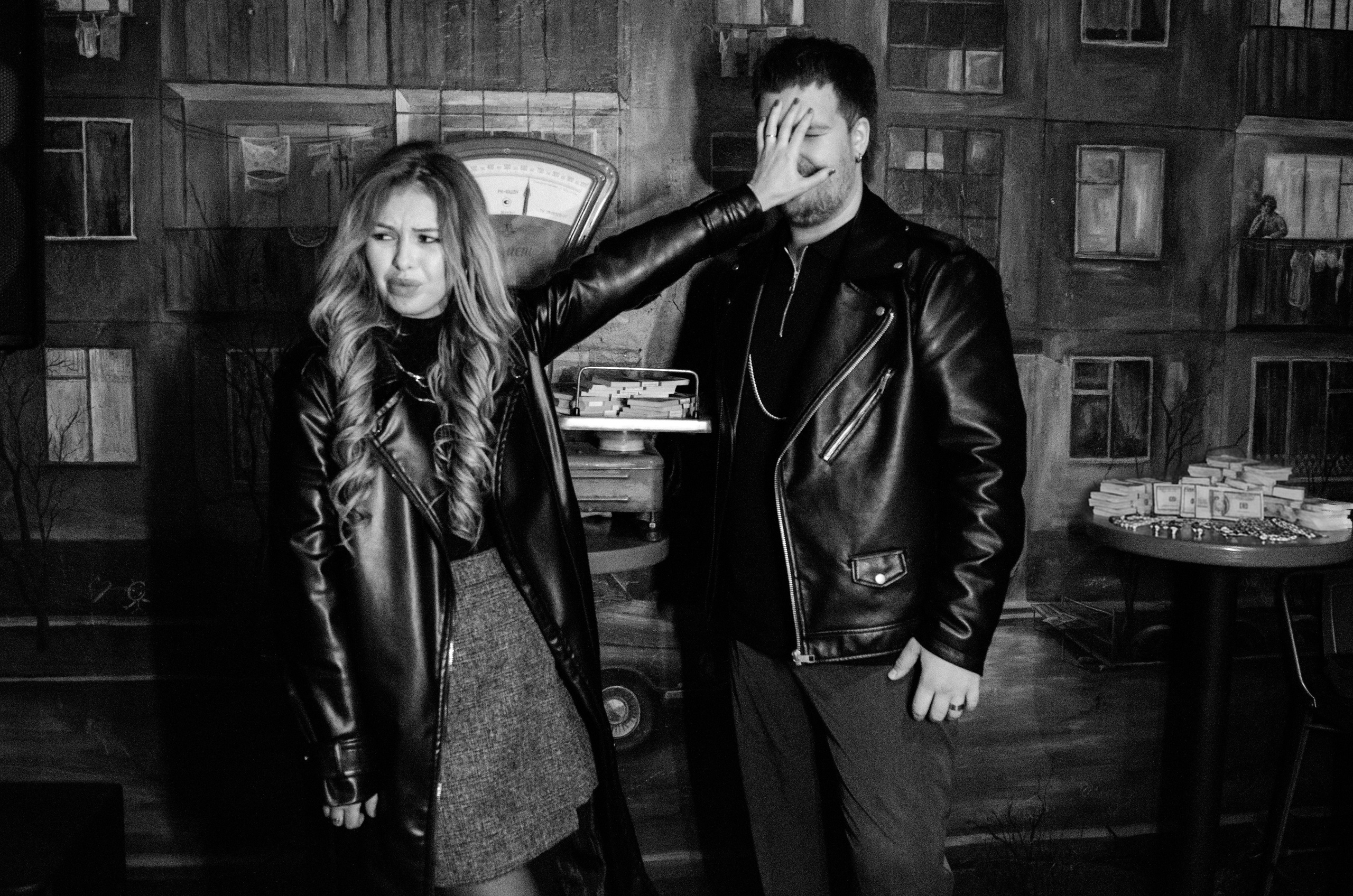 Съемка в стиле жены бандита. Фотографы в Тюмени Андрей и Лидия Войвод