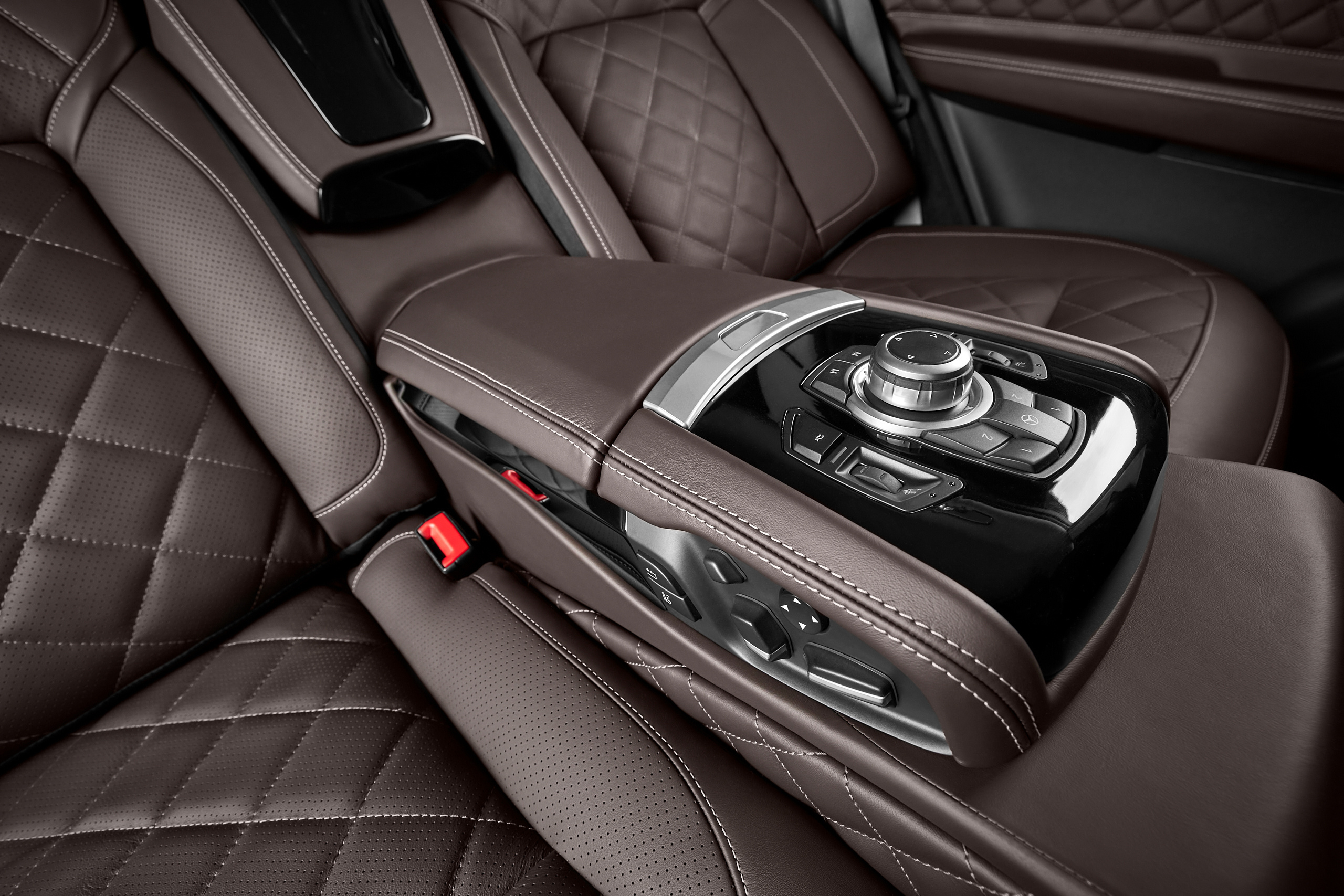 Mercedes-Benz GLS Chocolate. Репортажный фотограф и ретушер в Москве Наталья Алексеева