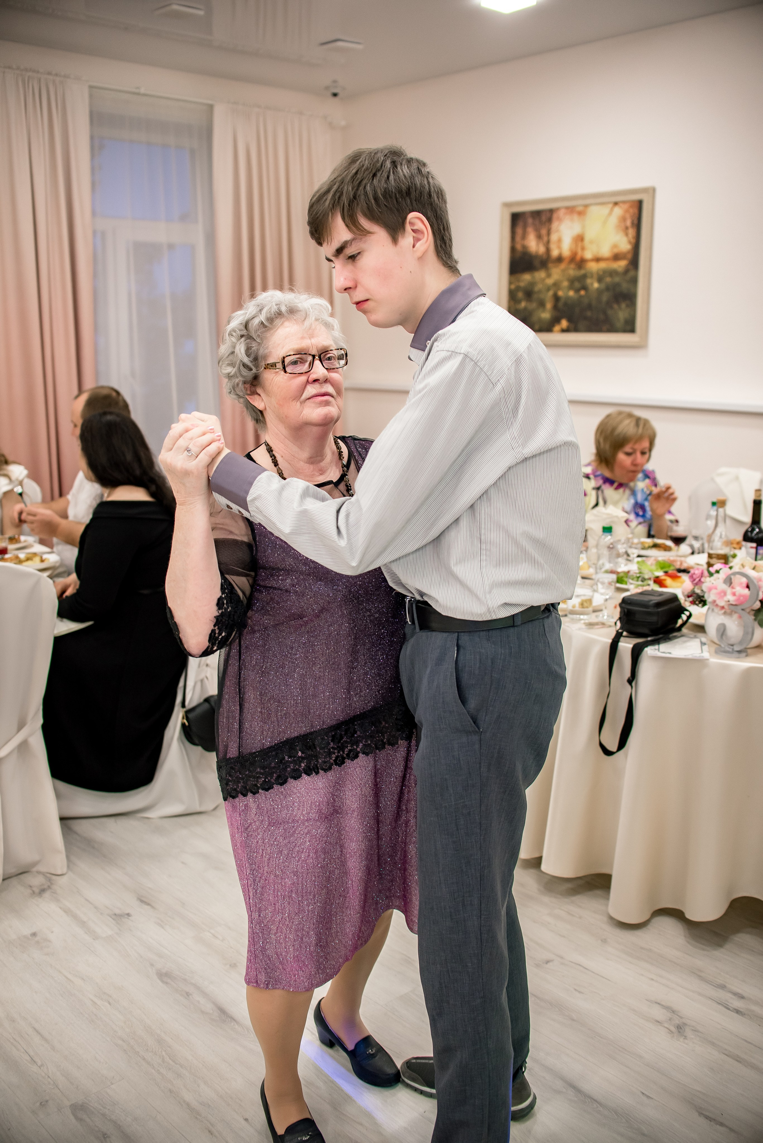 Фотограф на юбилей. Фотограф Макс Огурцов в Нижнем Новгороде