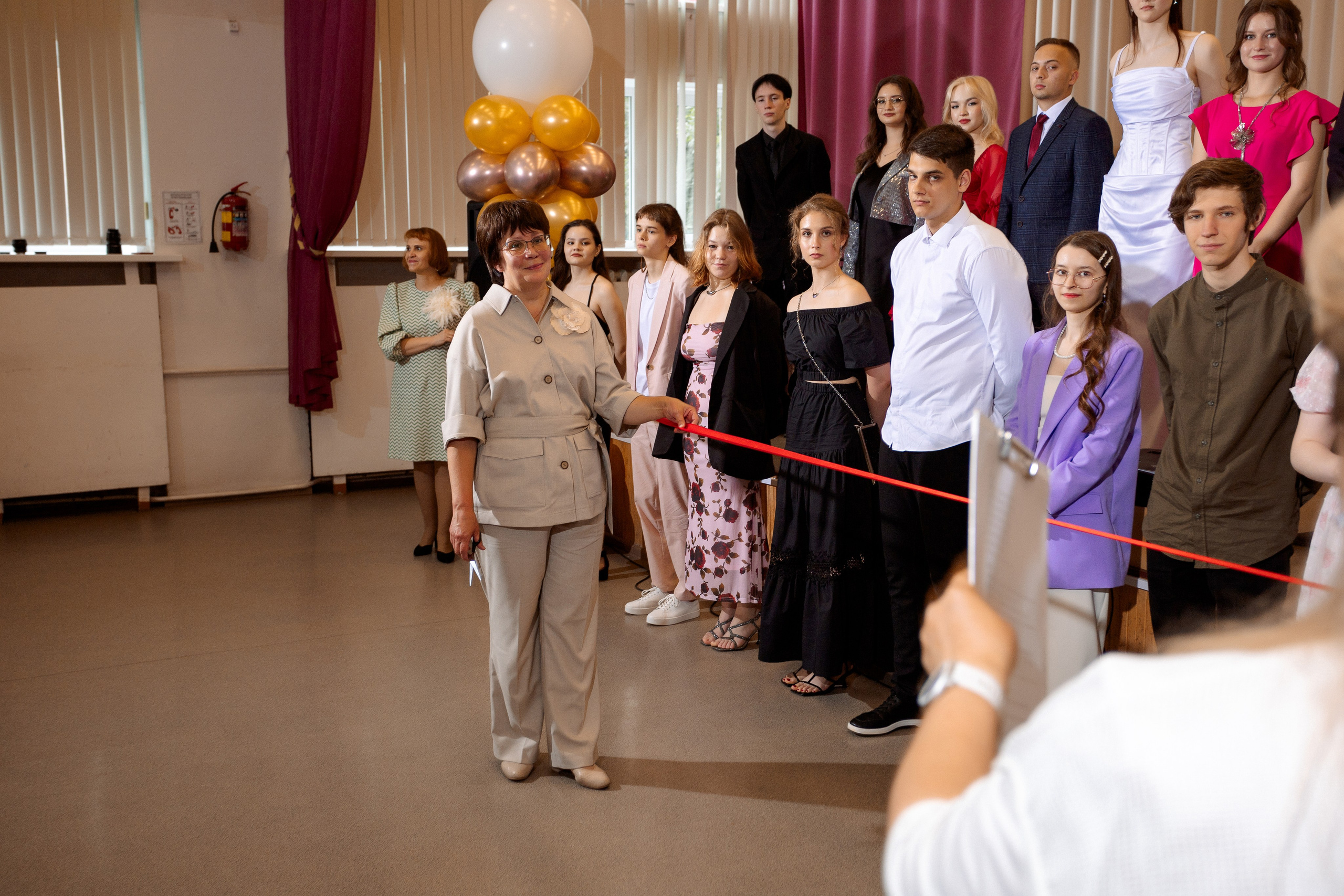 ВРУЧЕНИЕ АТТЕСТАТОВ: Пример. Все фото. Профессиональный фотограф в Ижевске Леша Петров