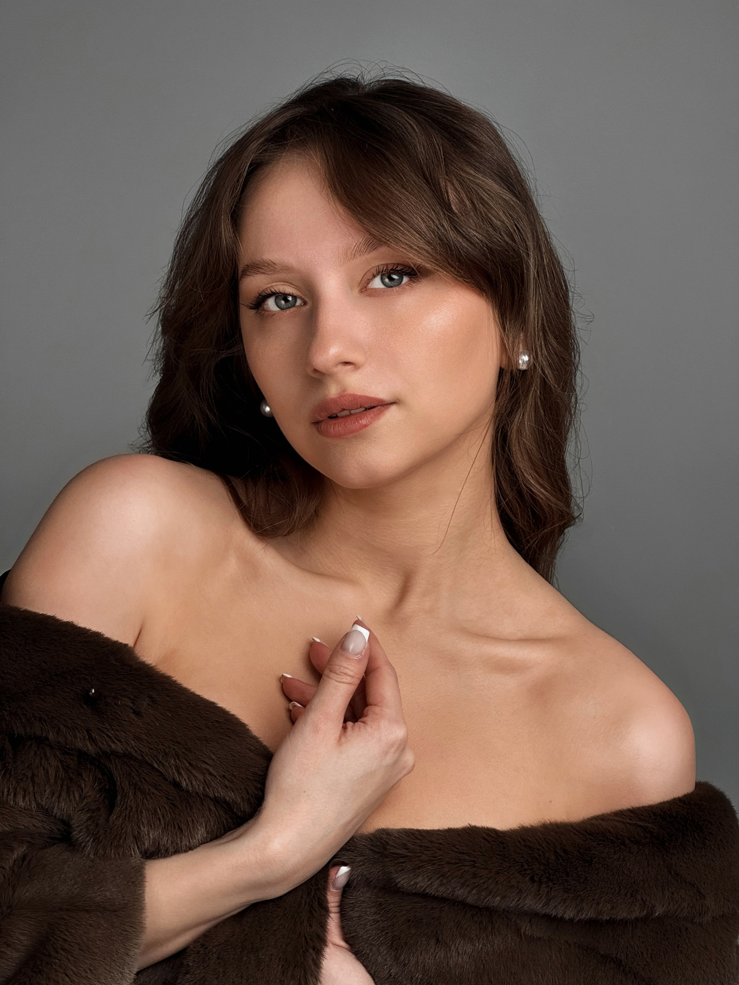 Съёмка в студии. Мобильный фотограф в Омске